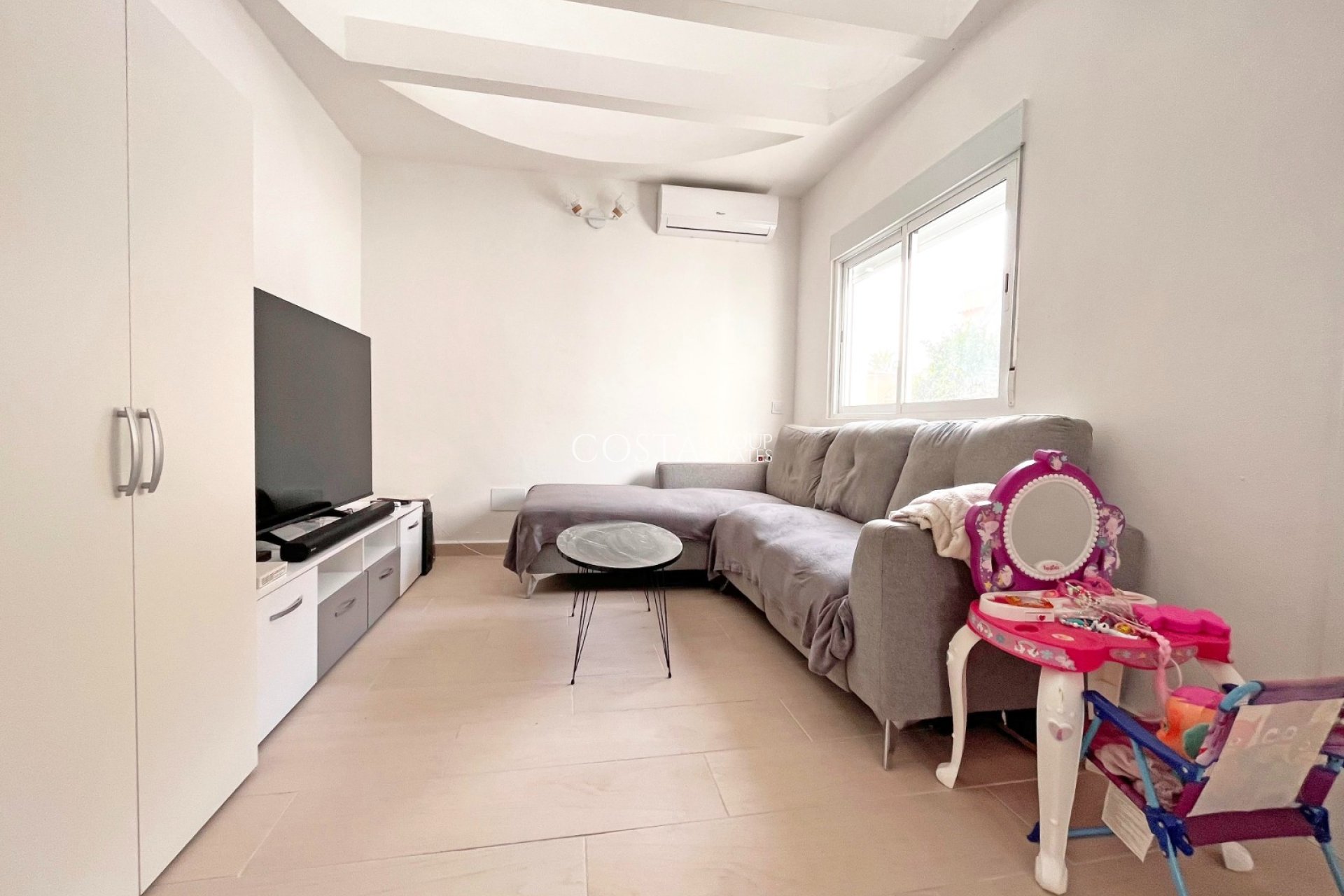 Herverkoop - Huis -
Orihuela Costa - Playa Flamenca