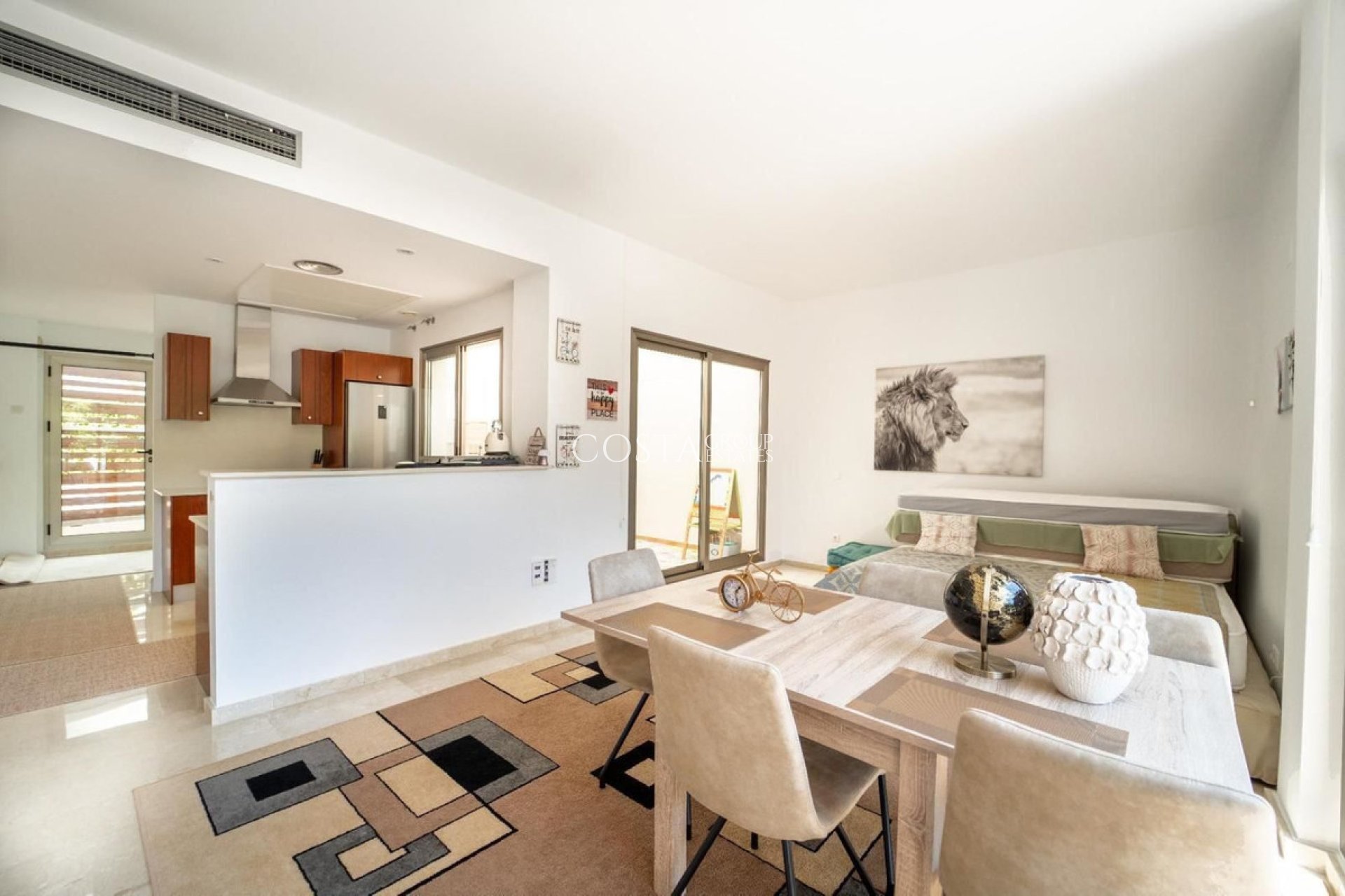 Herverkoop - Huis -
Orihuela Costa - Punta Prima