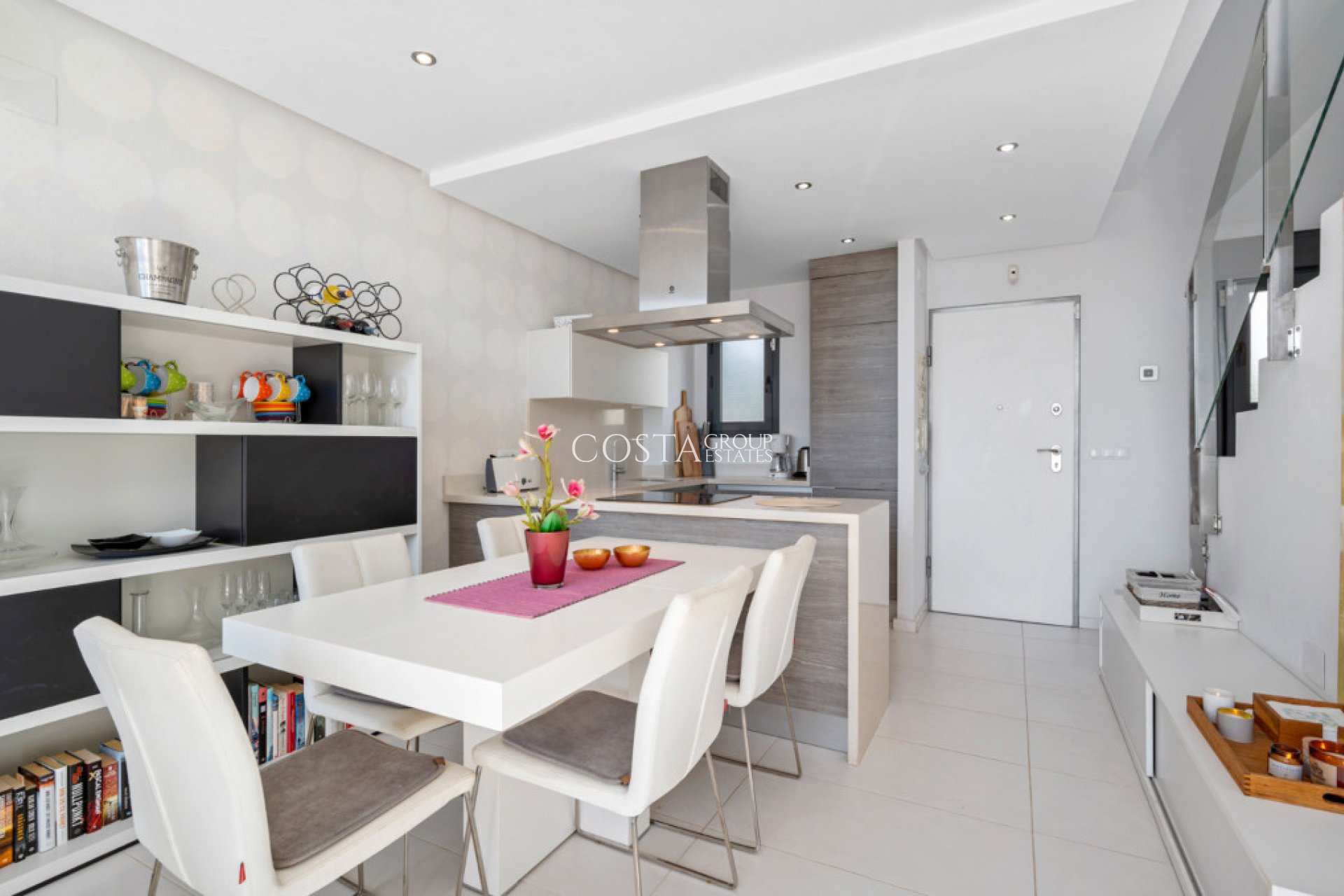 Herverkoop - Huis -
Orihuela Costa - Punta Prima