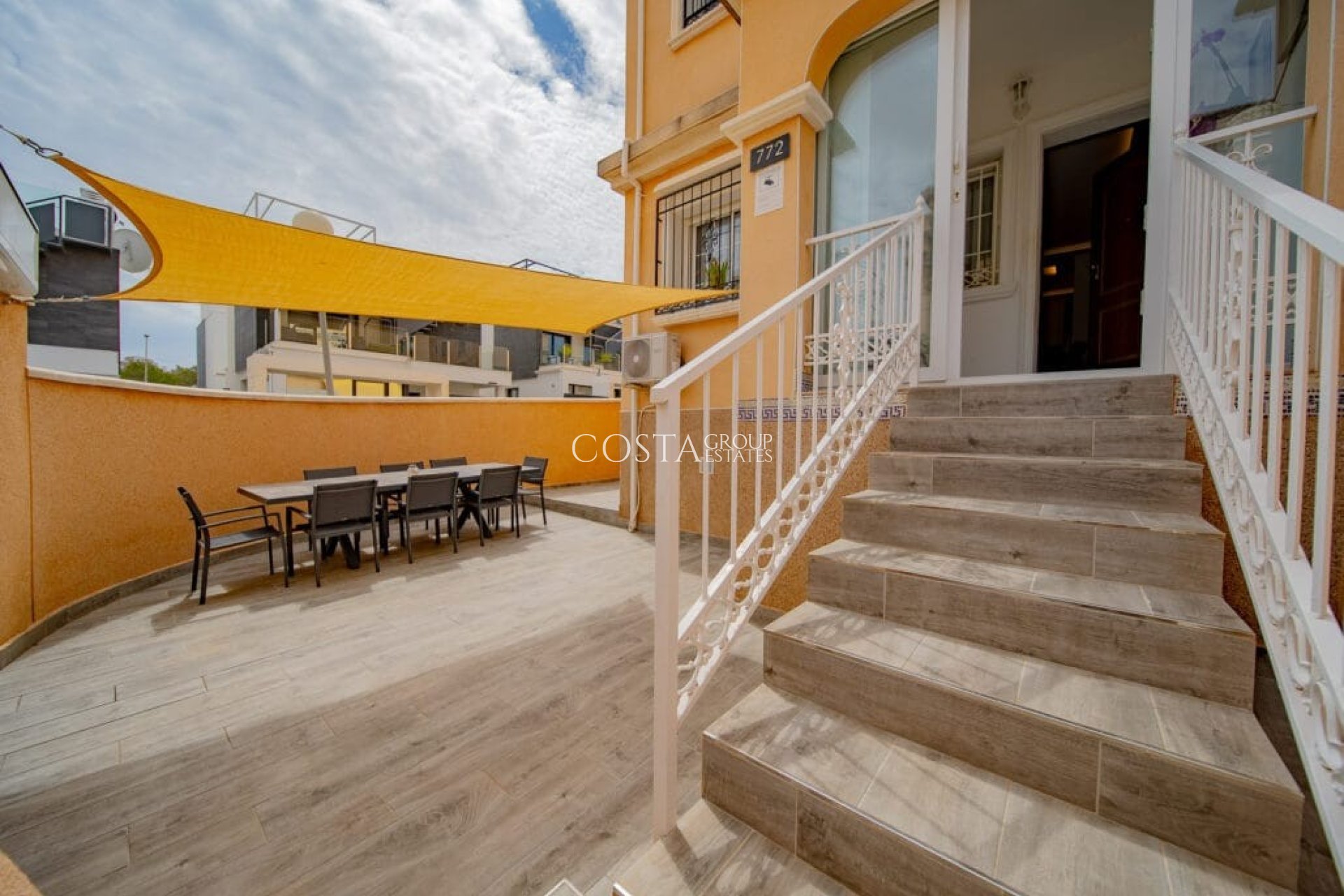 Herverkoop - Huis -
Orihuela Costa - Villamartín