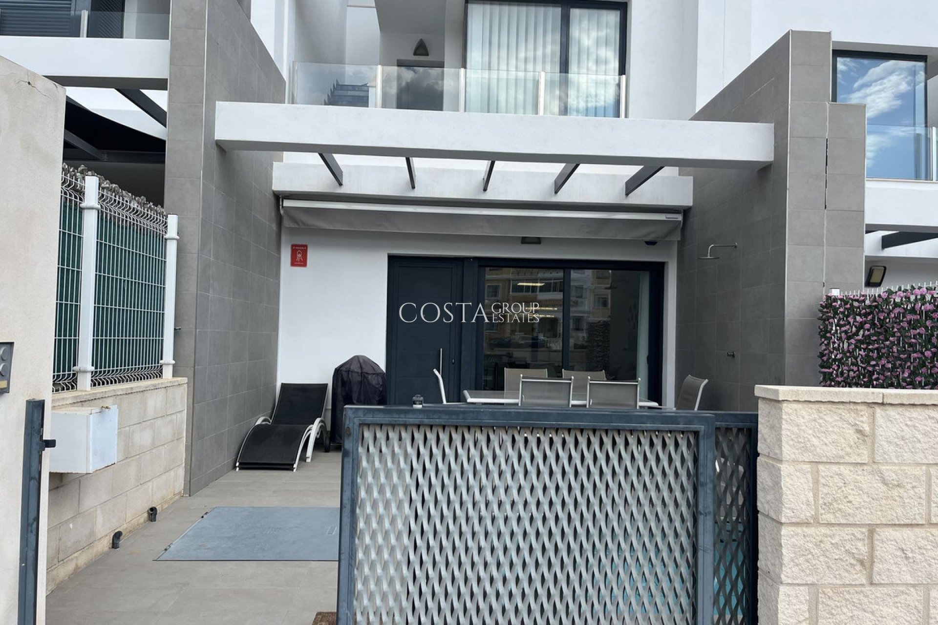 Herverkoop - Huis -
Orihuela Costa - Villamartin