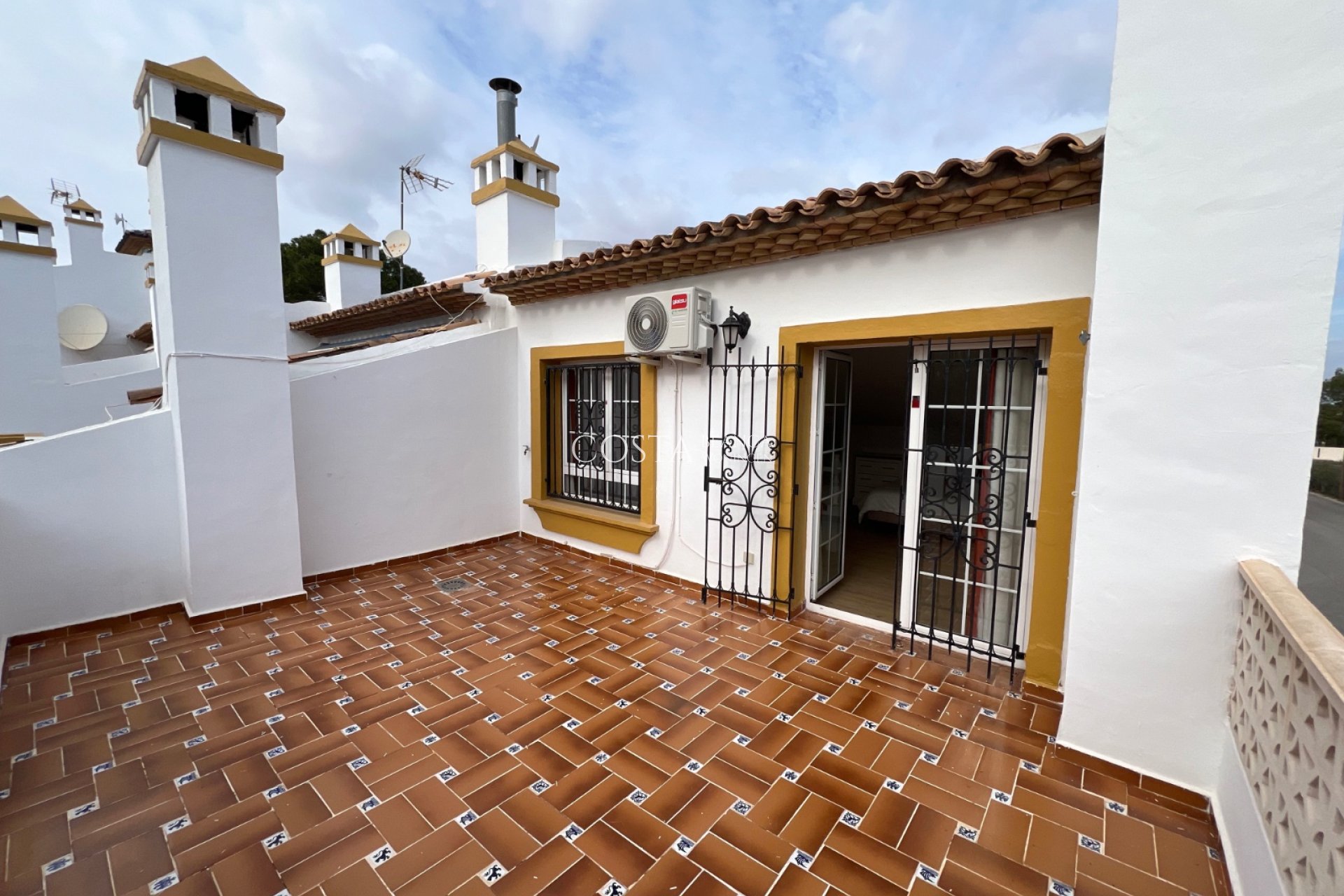 Herverkoop - Huis -
Orihuela Costa - Villamartín