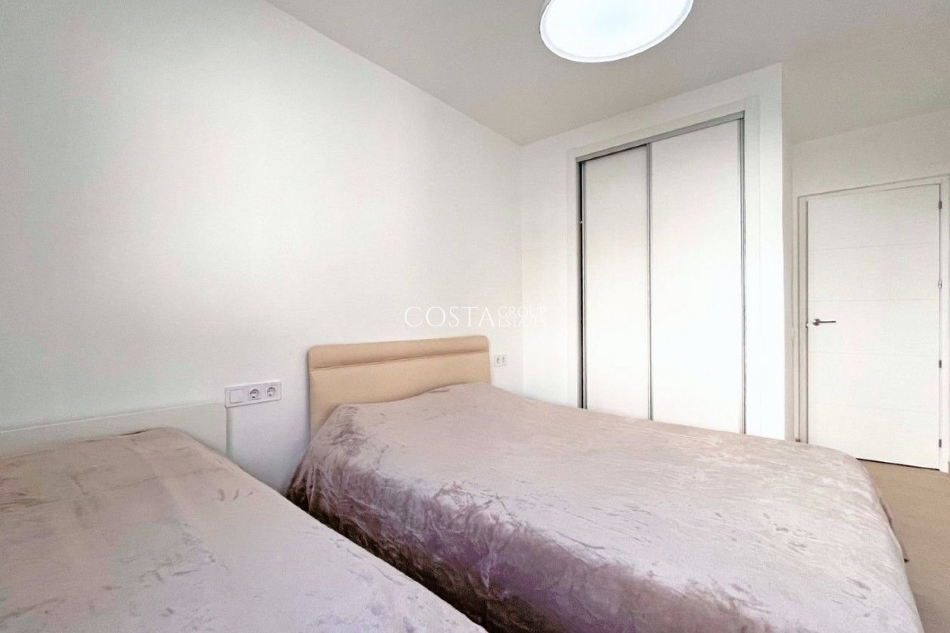 Herverkoop - Huis -
Orihuela - Playa Flamenca