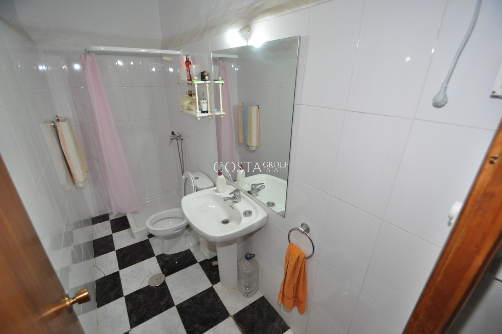 Herverkoop - Huis -
Pinoso - Pinoso Centro