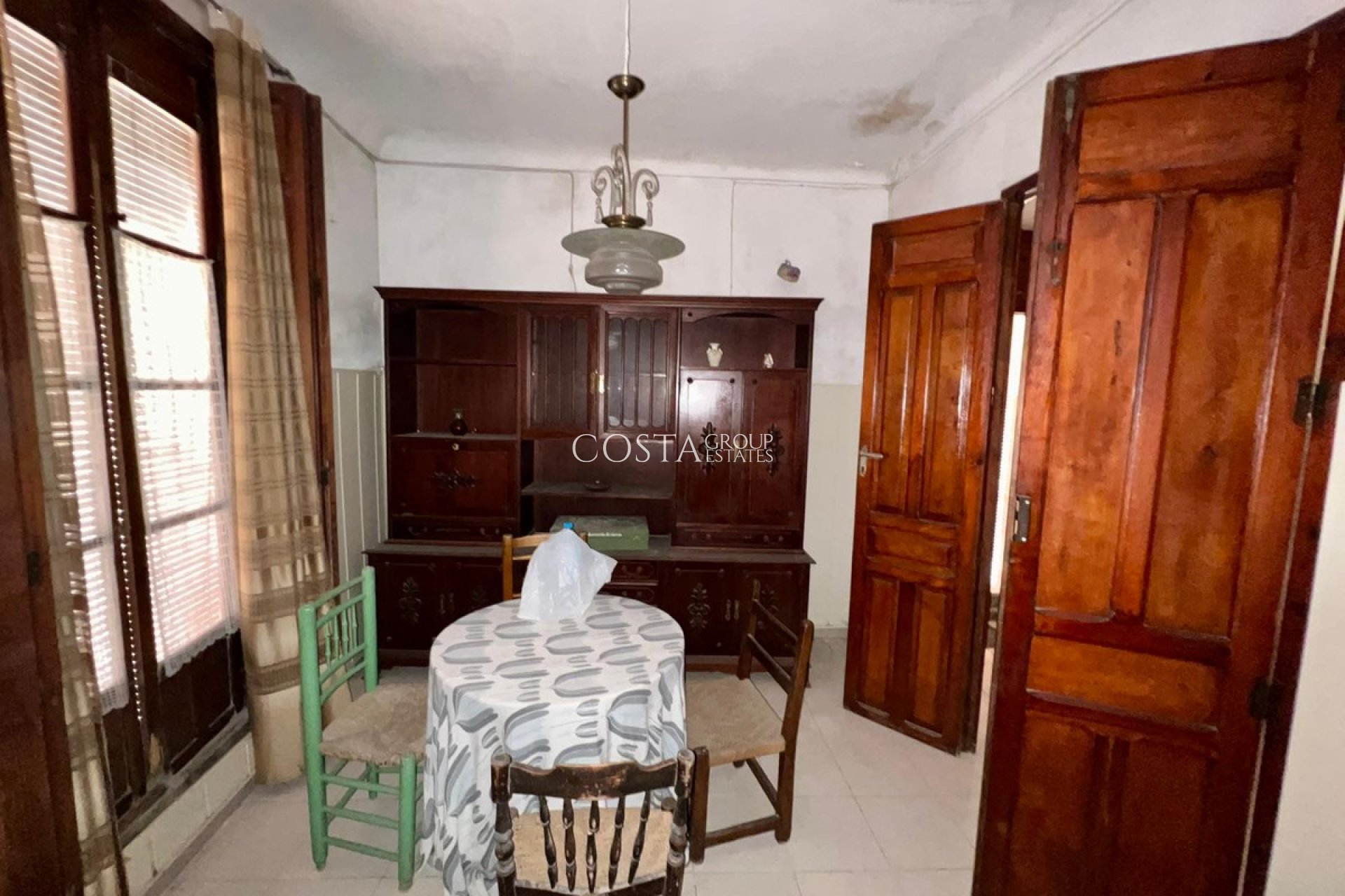 Herverkoop - Huis -
Pinoso - Pinoso Centro