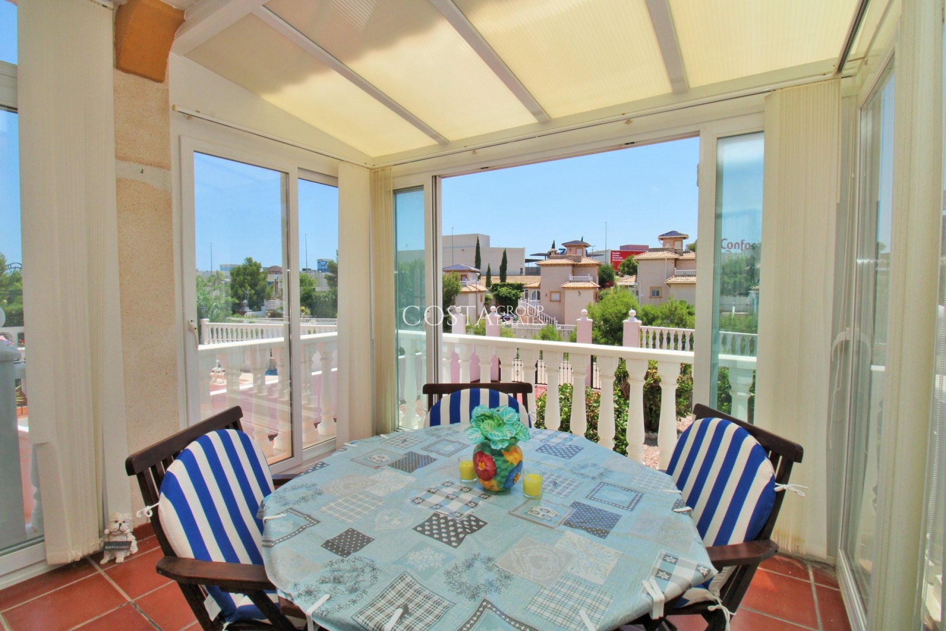 Herverkoop - Huis -
Playa Flamenca