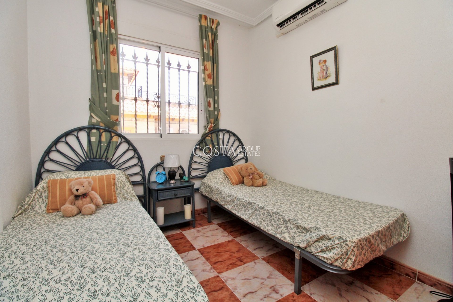 Herverkoop - Huis -
Playa Flamenca