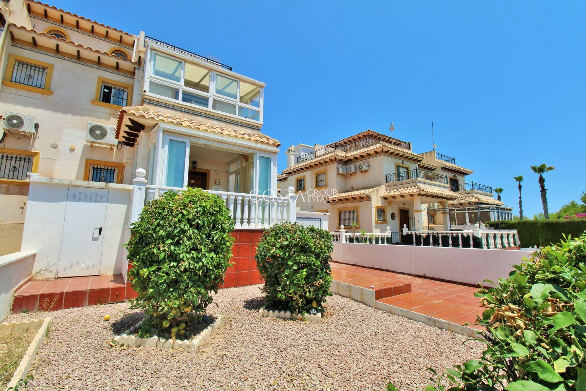 Herverkoop - Huis -
Playa Flamenca