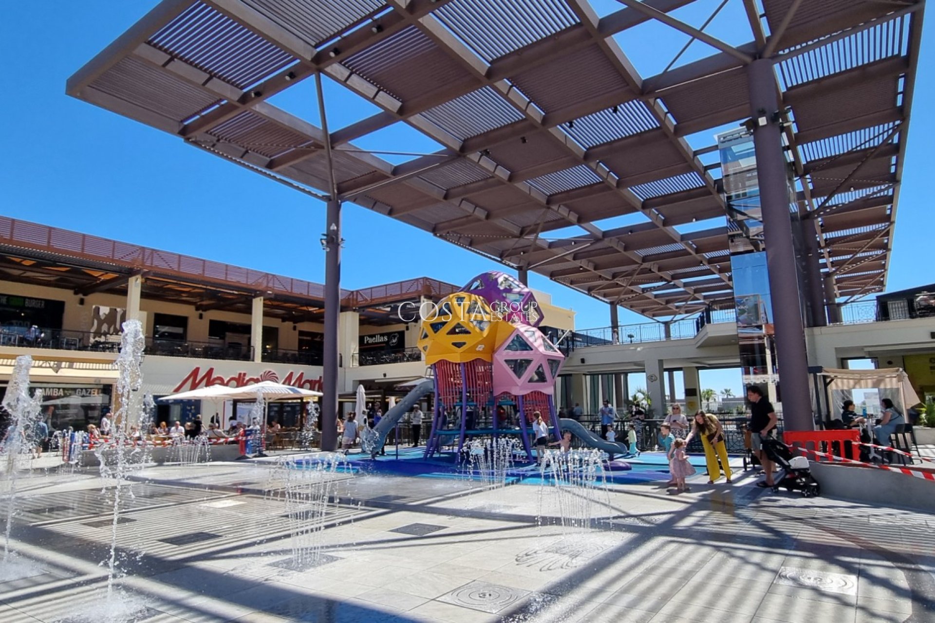 Herverkoop - Huis -
Playa Flamenca