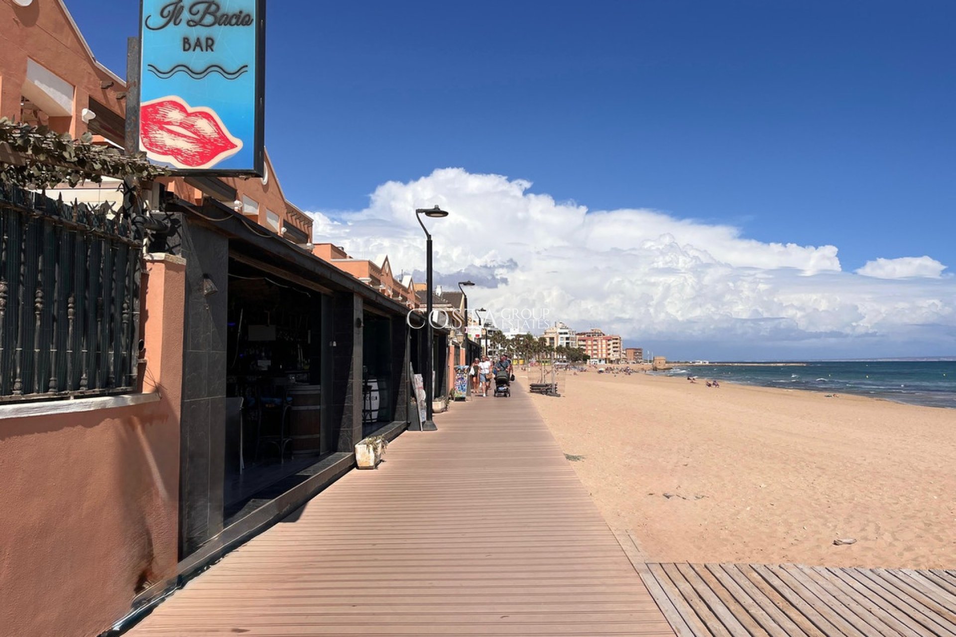 Herverkoop - Huis -
Torrevieja - La Mata