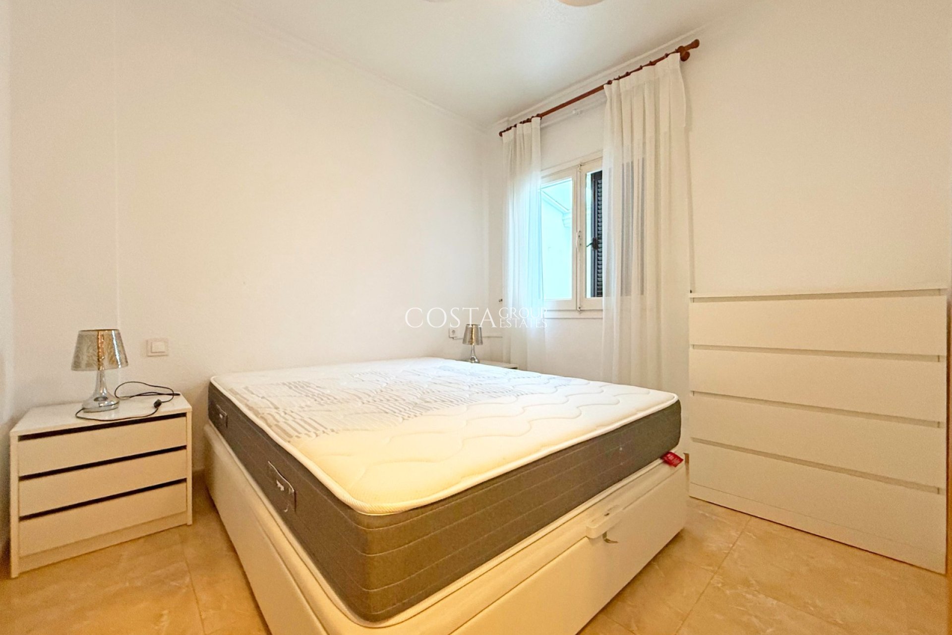 Herverkoop - Huis -
Torrevieja - Torrelamata - La Mata