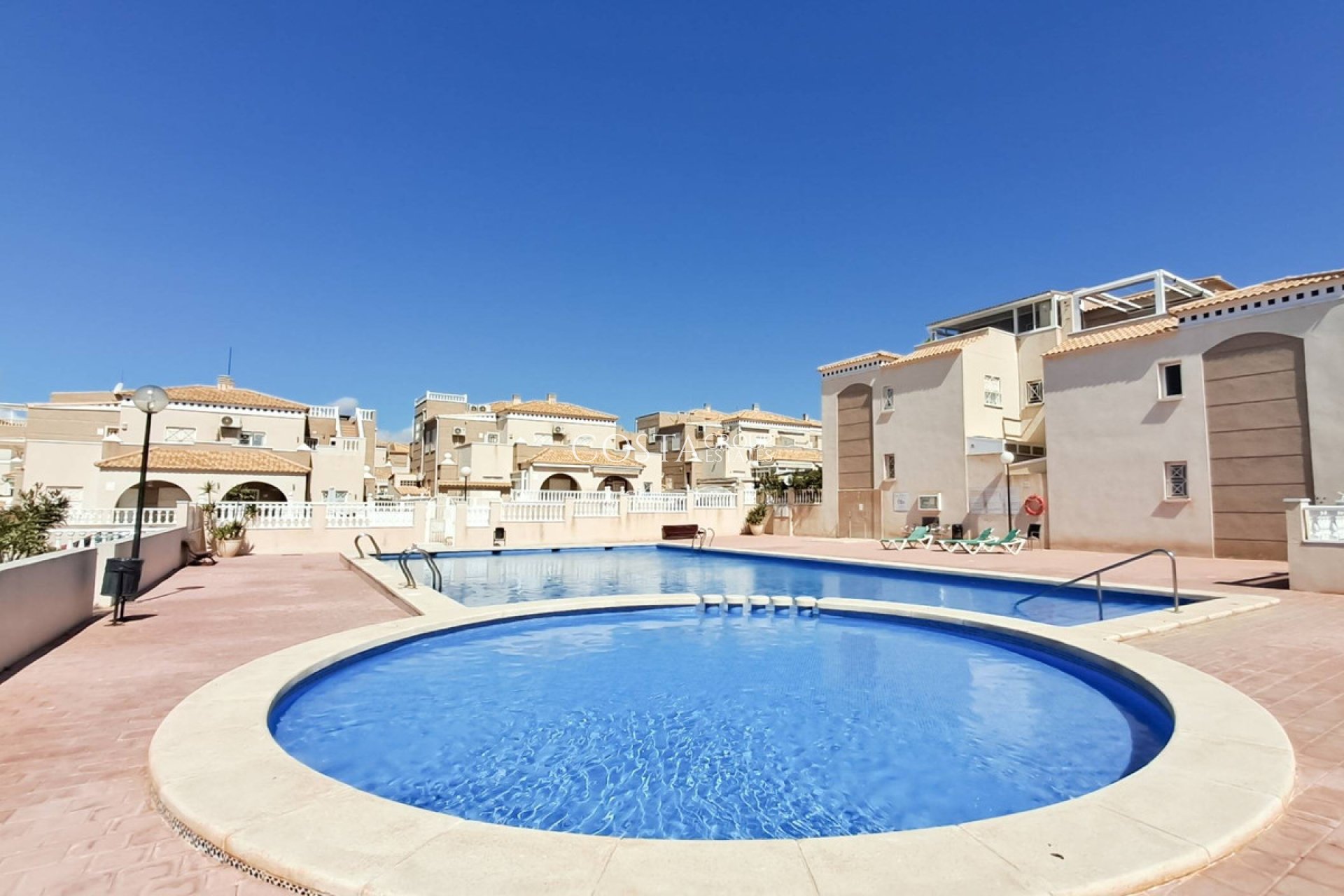 Herverkoop - Huis -
Torrevieja - Torrevieja Centro