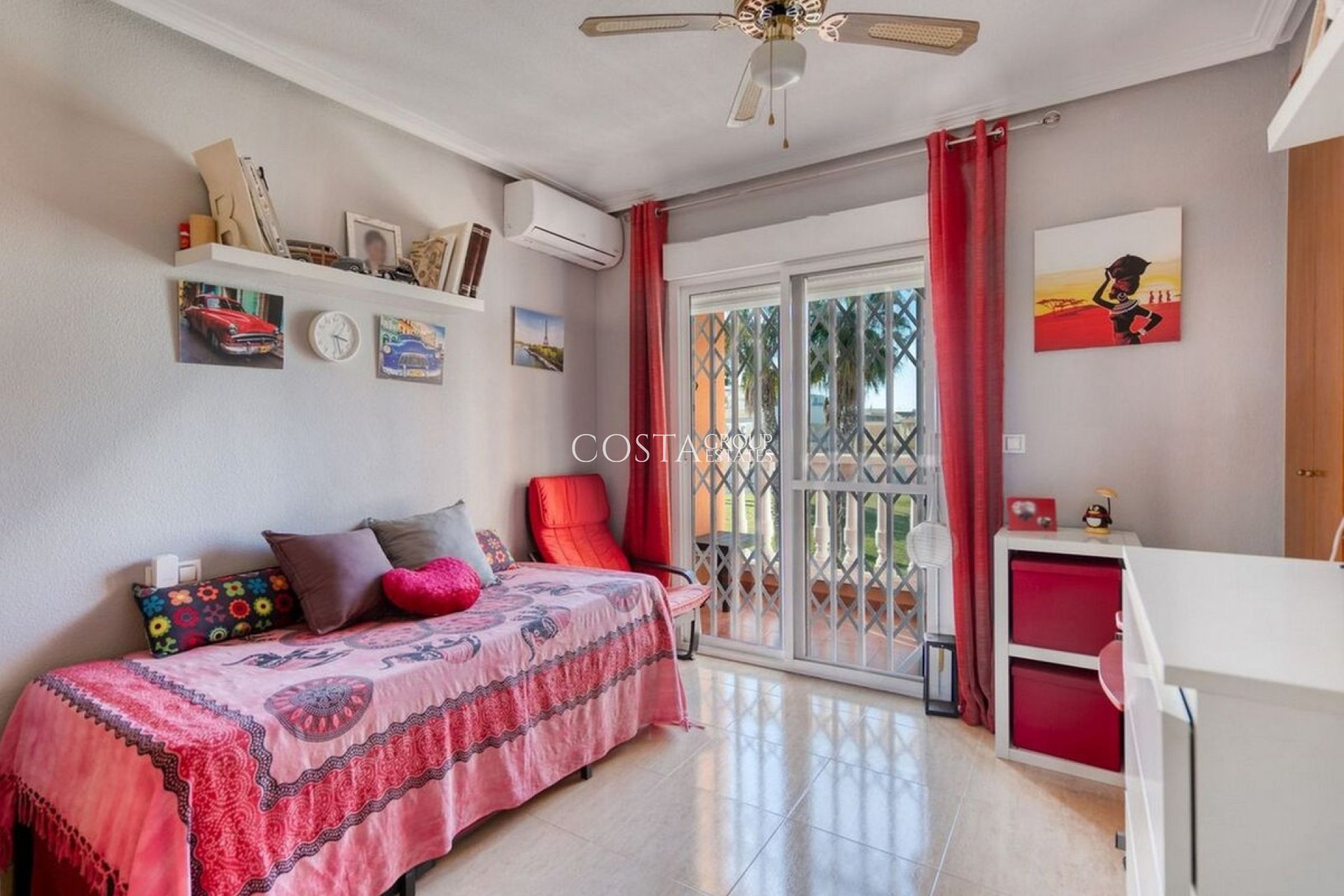 Herverkoop - Huis -
Torrevieja - Torrevieja Centro