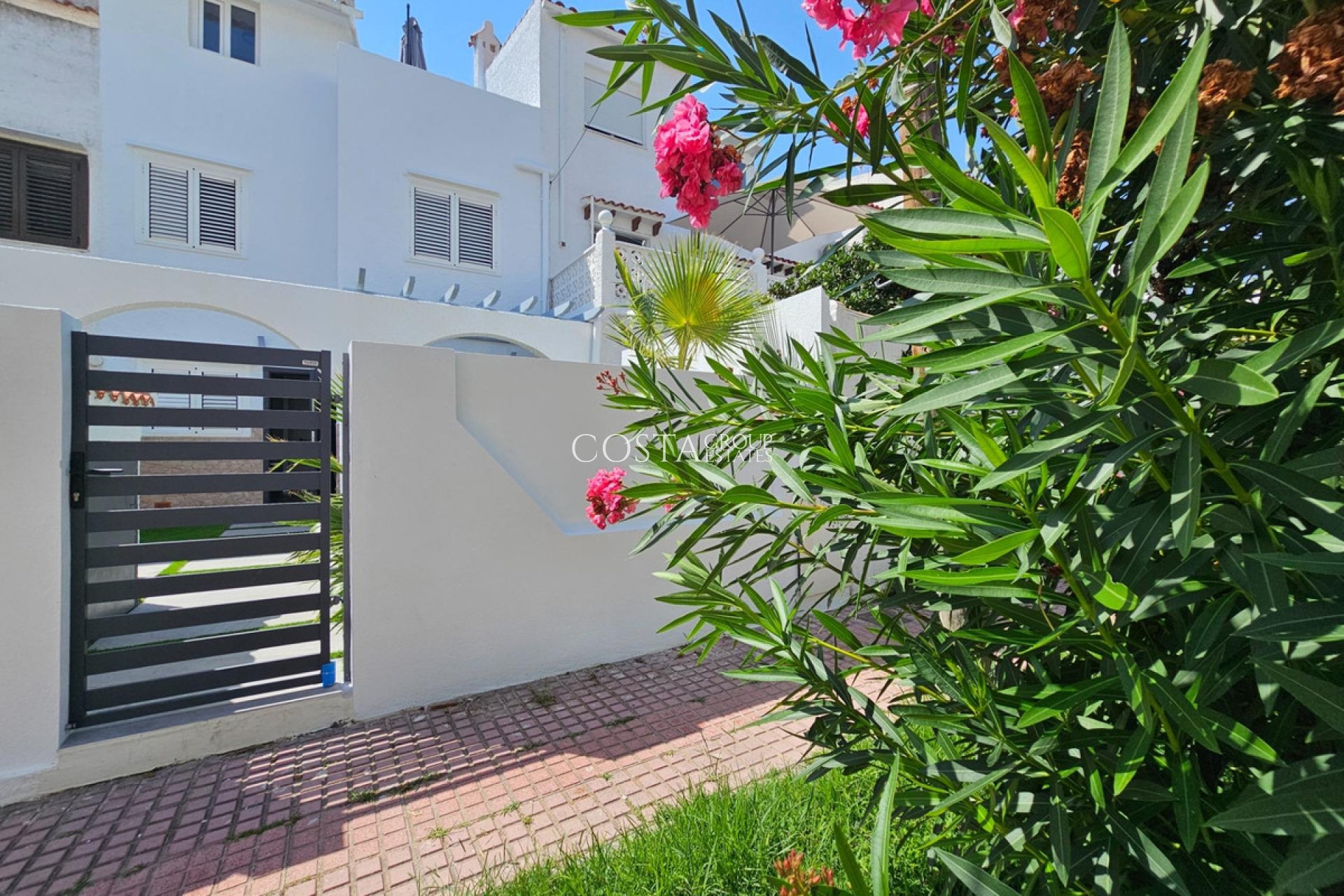 Herverkoop - Huis -
Torrevieja - Torrevieja Centro