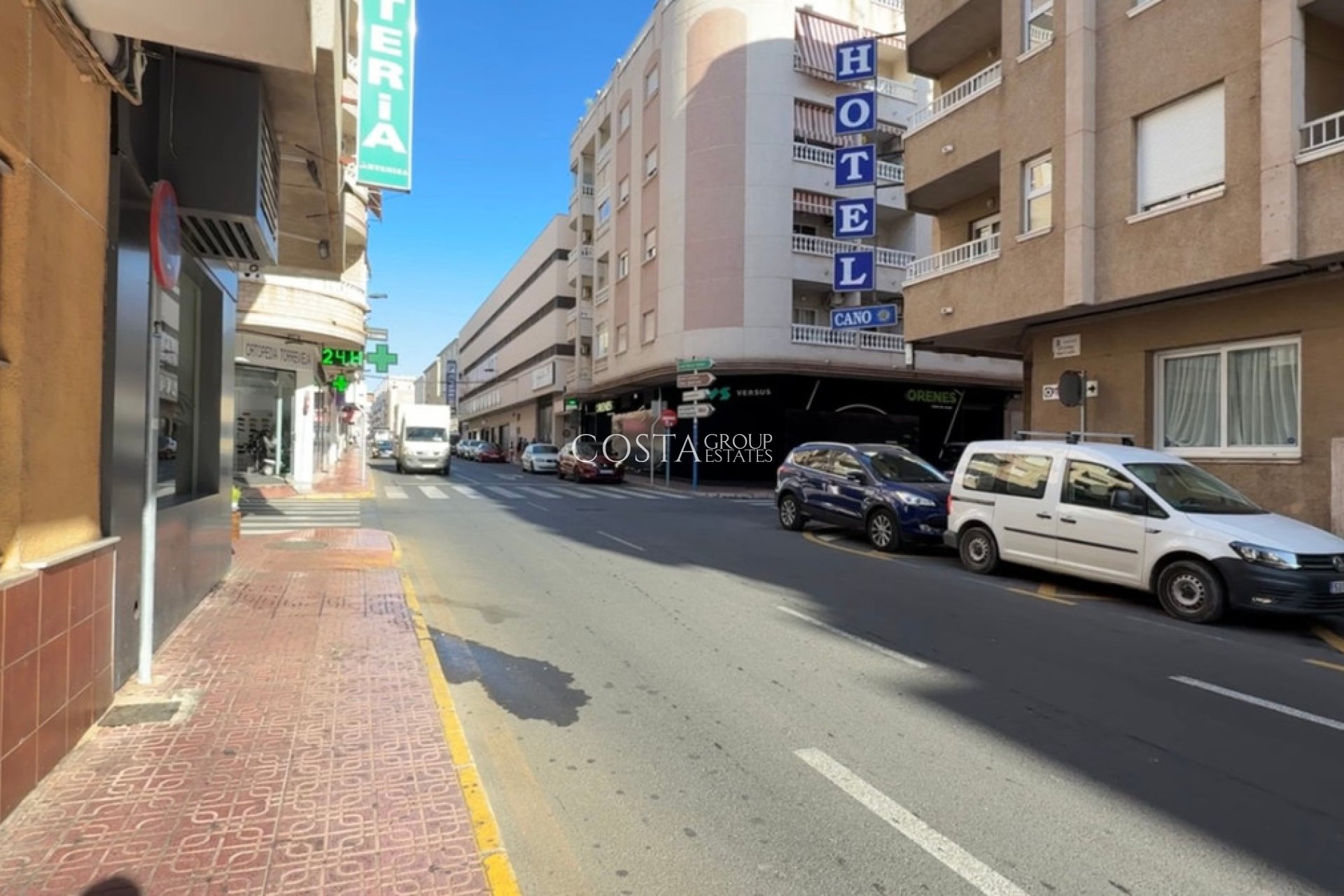 Herverkoop - Huis -
Torrevieja - Torrevieja Centro