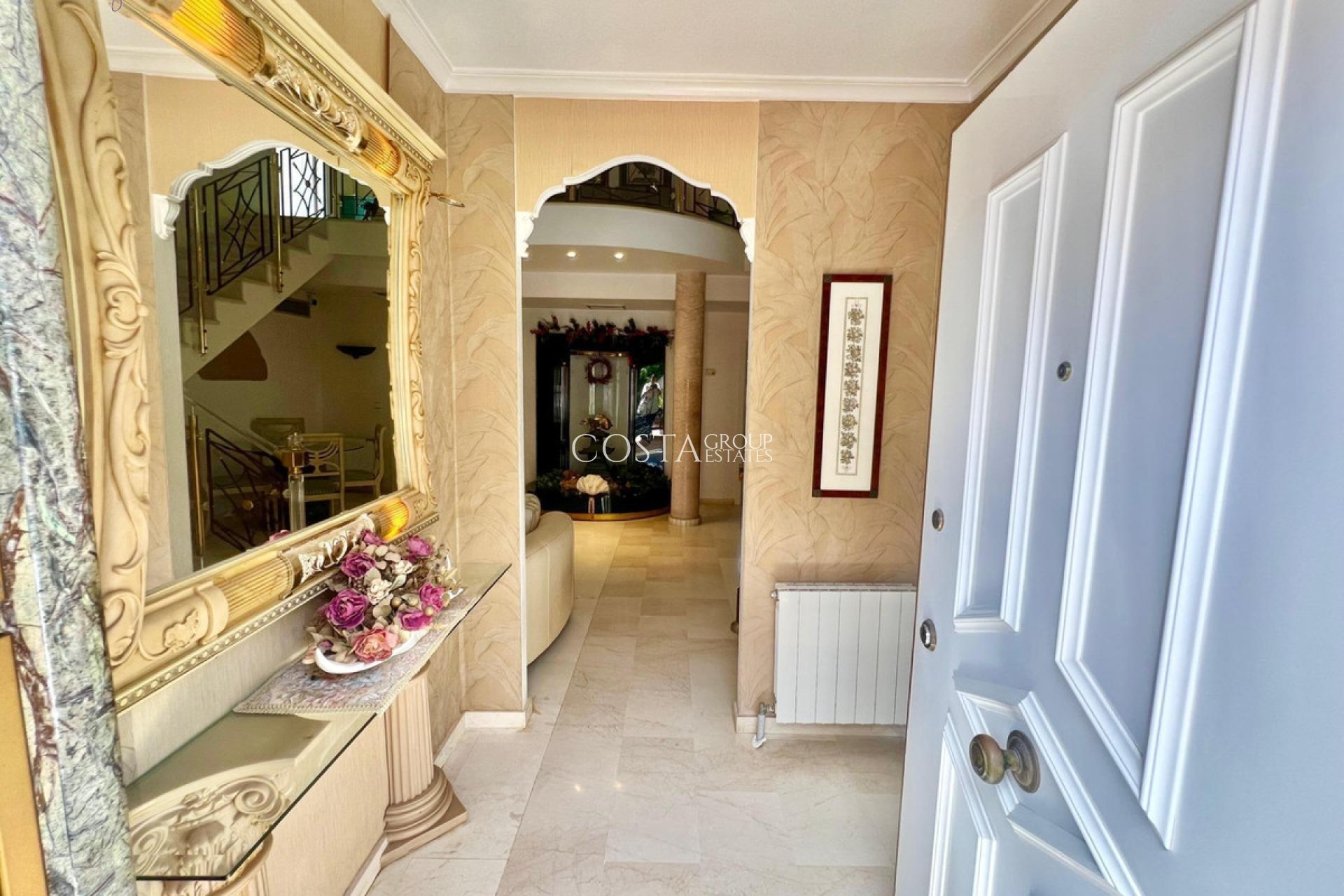 Herverkoop - Huis -
Torrevieja - Torrevieja Centro