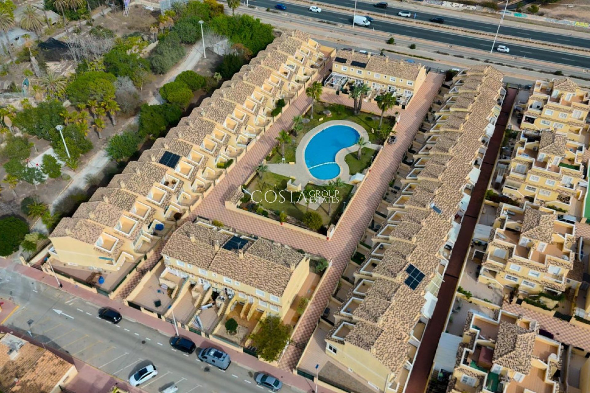 Herverkoop - Huis -
Torrevieja - Torrevieja Centro