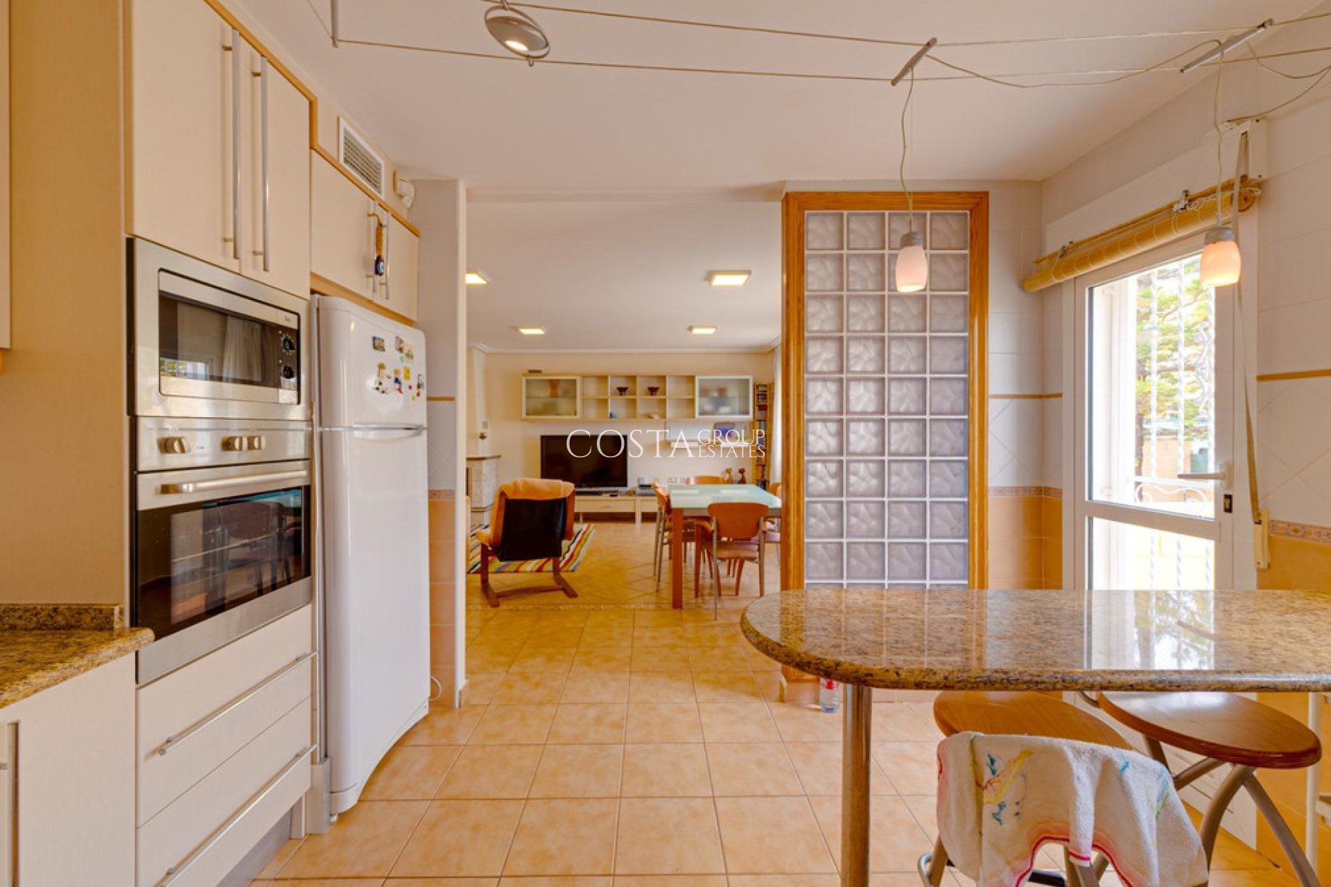 Herverkoop - Huis -
Torrevieja - Torrevieja Centro