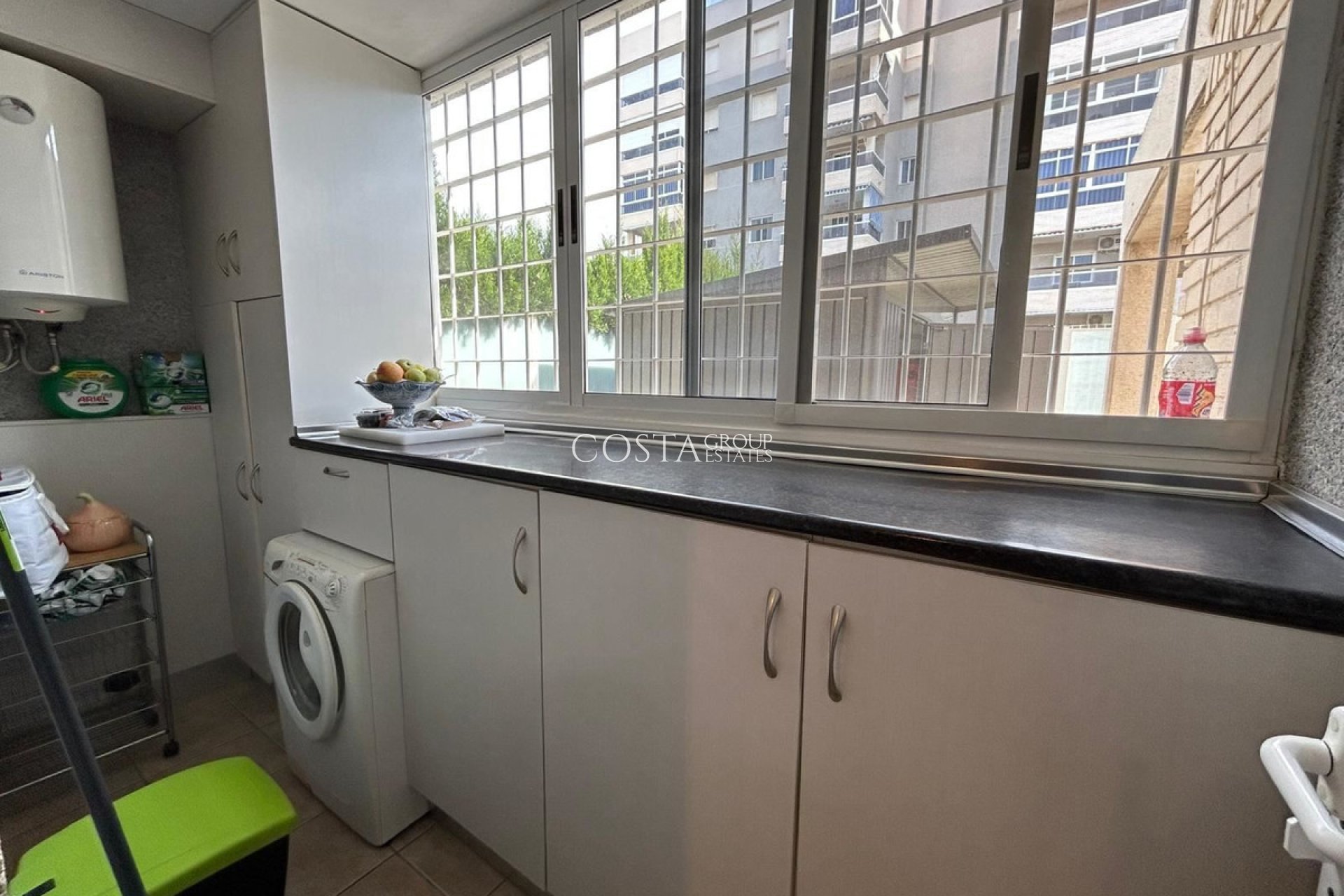 Herverkoop - Huis -
Torrevieja - Torrevieja Centro