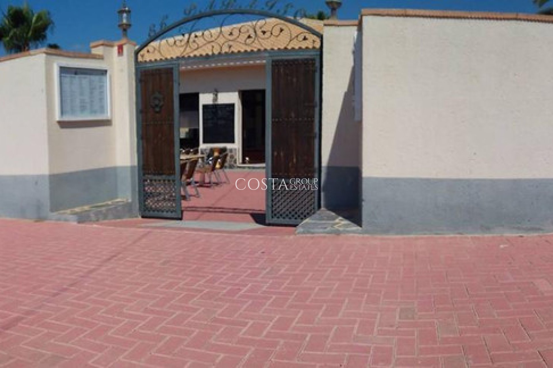 Herverkoop - Huis -
Torrevieja - Torrevieja Centro