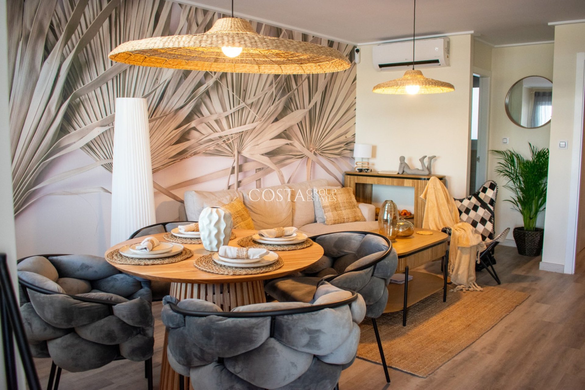 Herverkoop - Huis -
Torrevieja