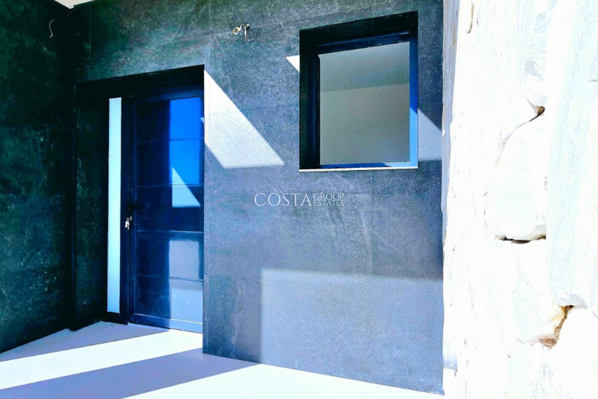 Herverkoop - Villa -
Abanilla - Macisvenda