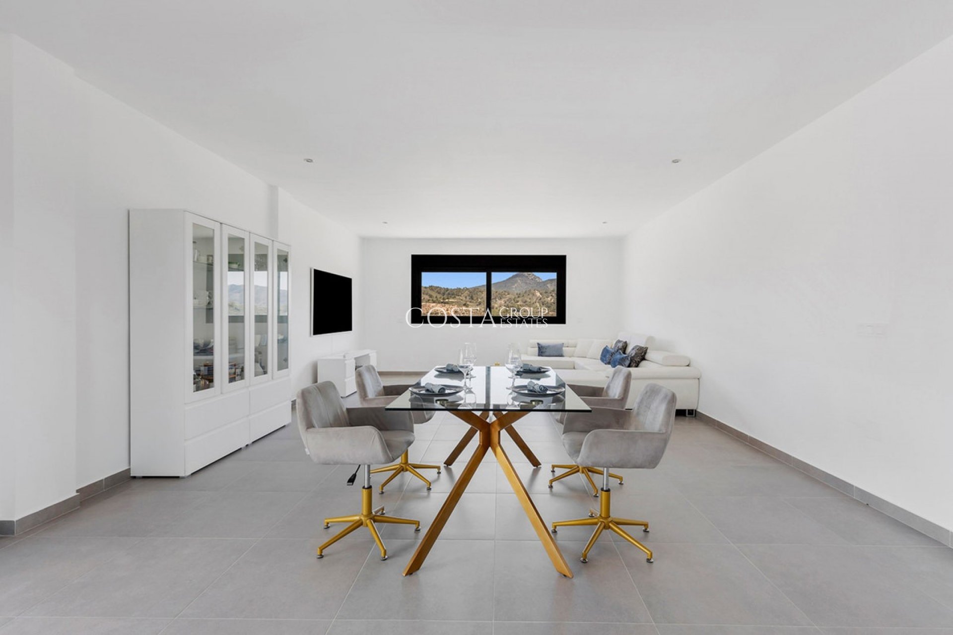 Herverkoop - Villa -
Abanilla - Macisvenda