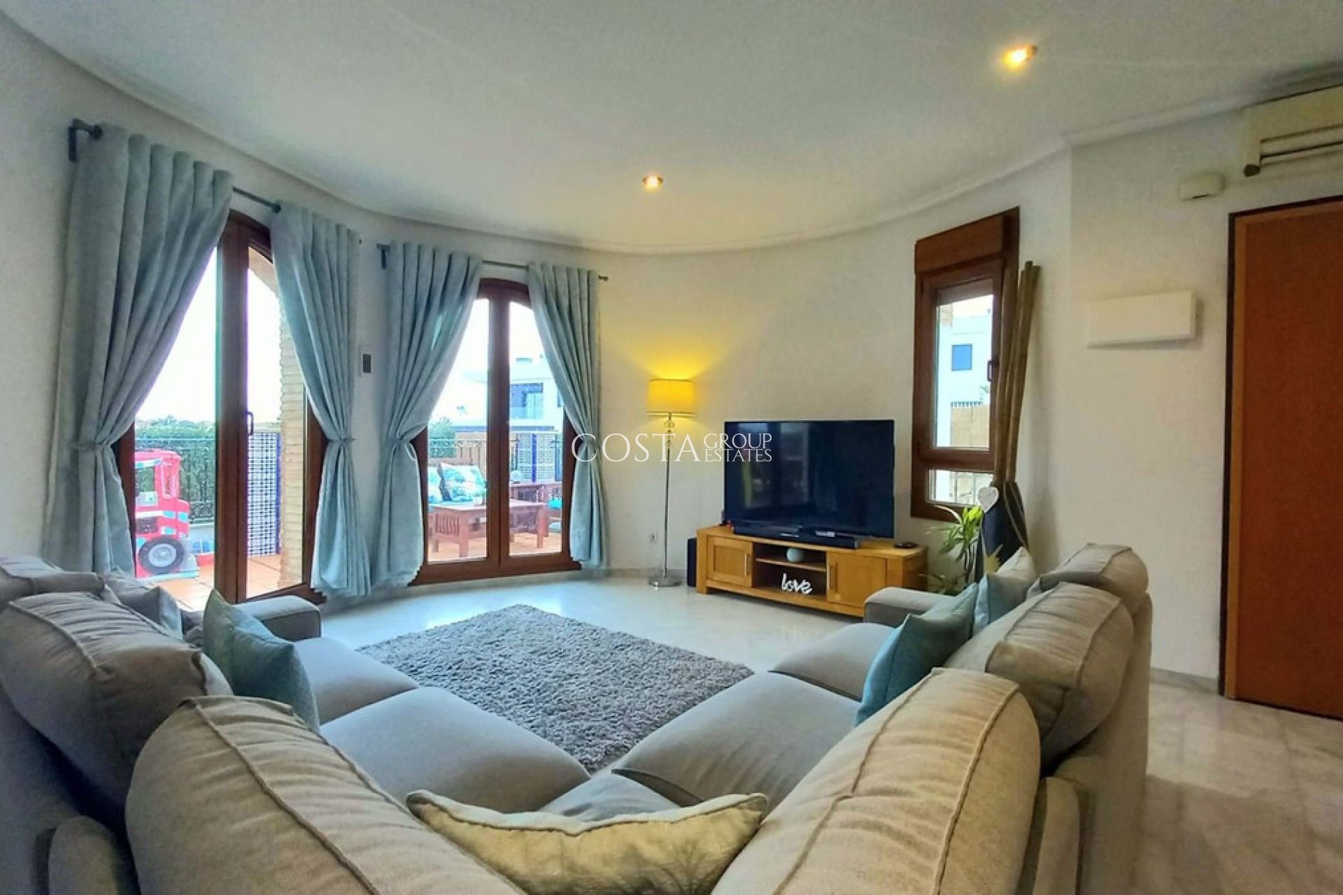 Herverkoop - Villa -
Algorfa - Algorfa Centro