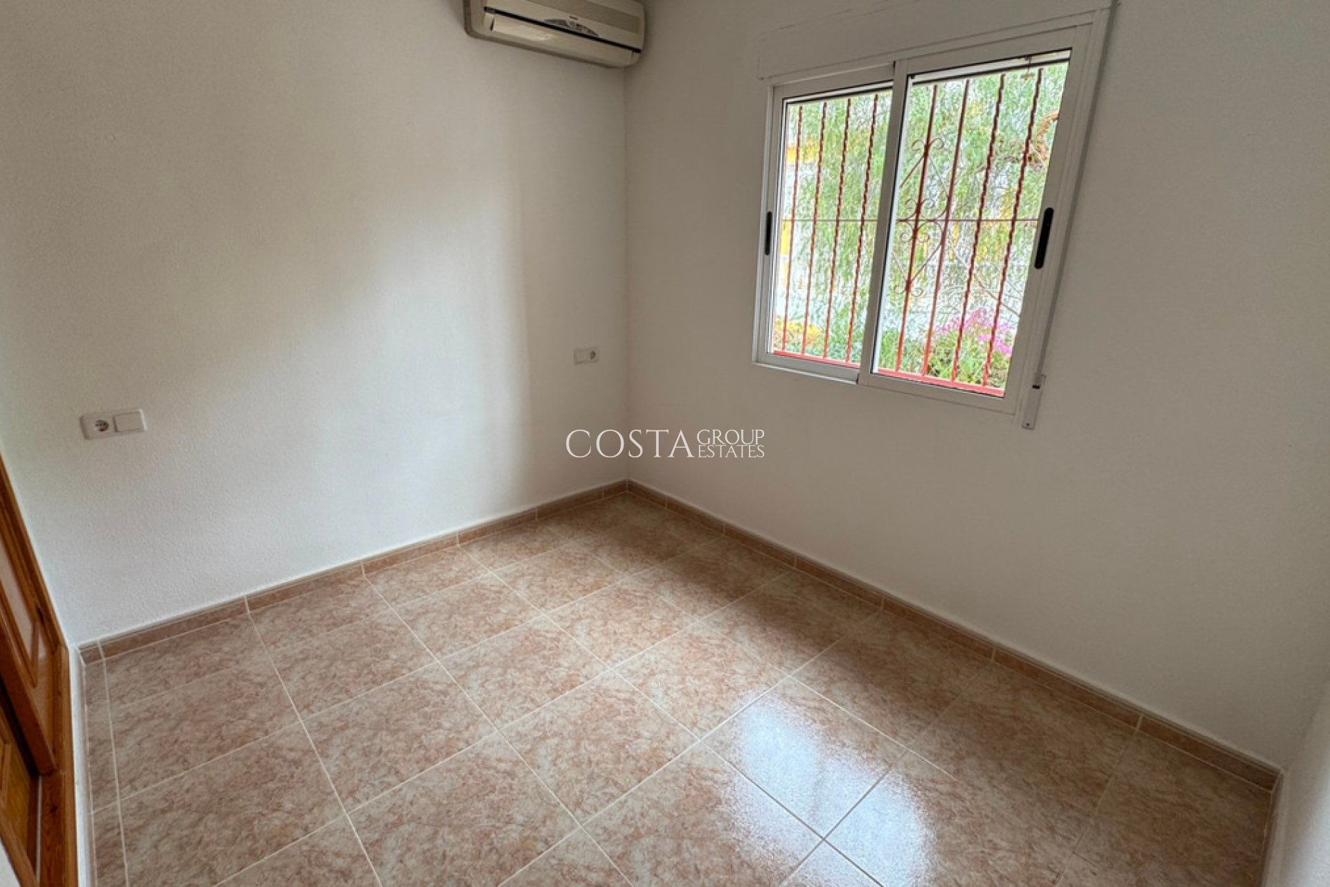 Herverkoop - Villa -
Algorfa - Algorfa Centro