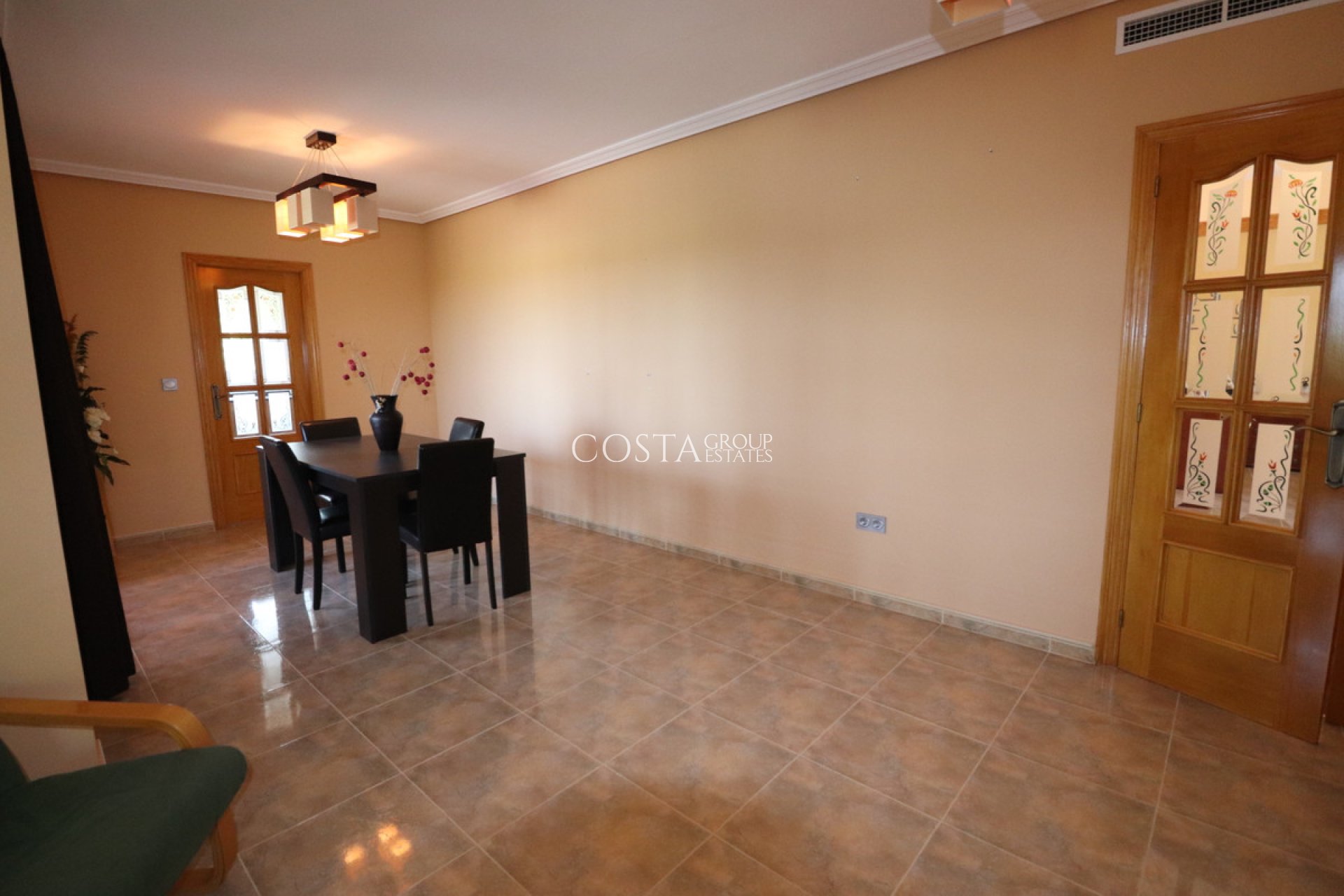 Herverkoop - Villa -
Algorfa - Algorfa Centro