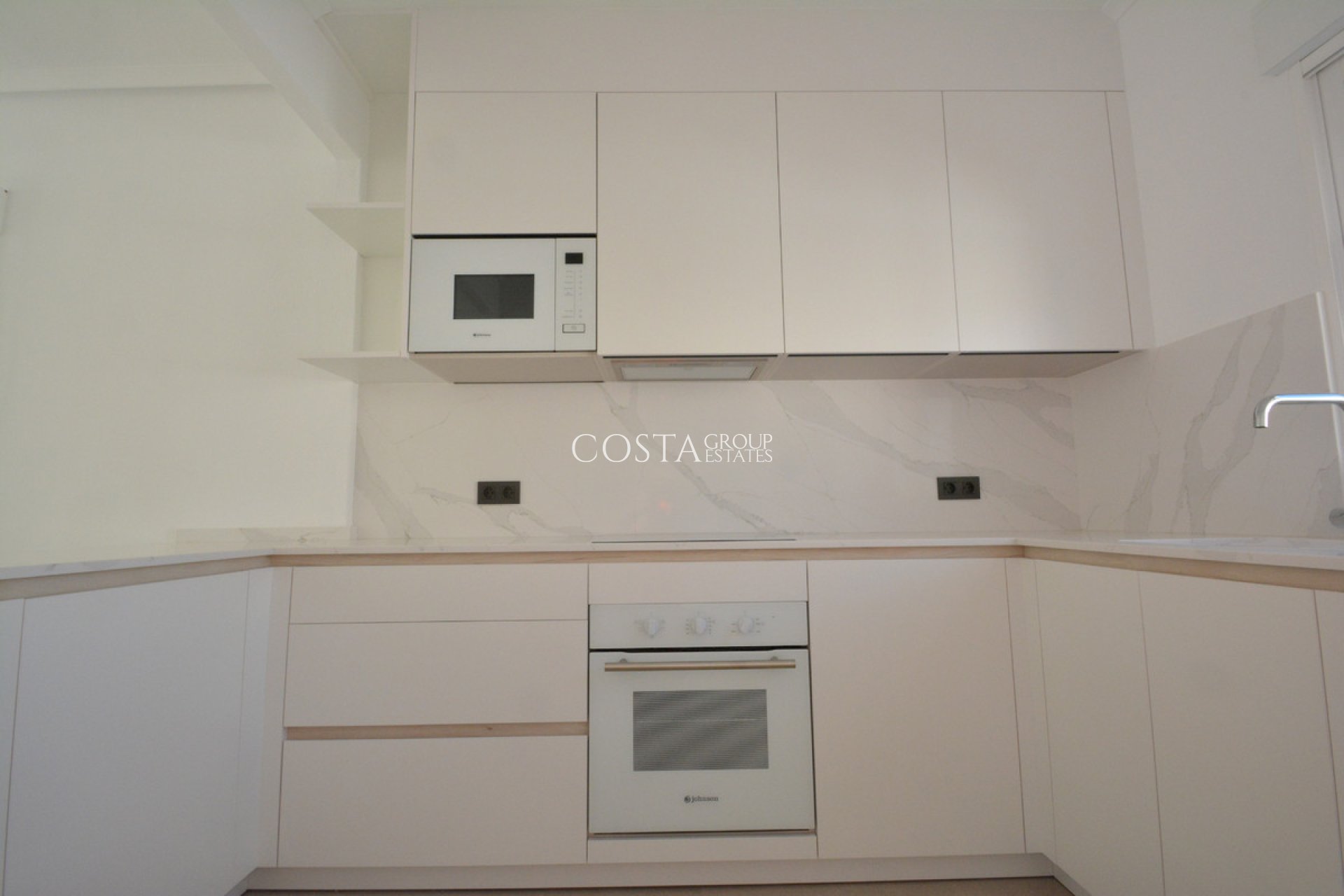 Herverkoop - Villa -
Algorfa - Lo Crispin