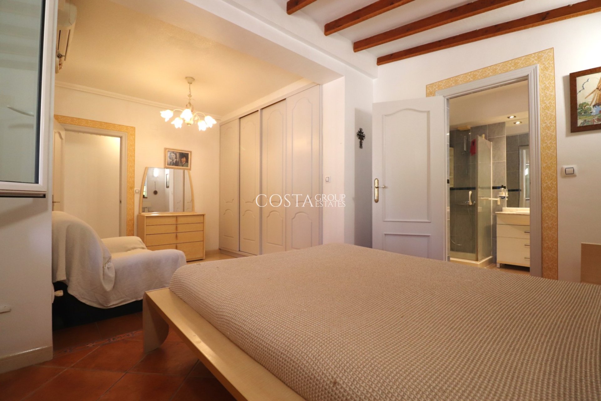 Herverkoop - Villa -
Algorfa - Lomas de La Juliana