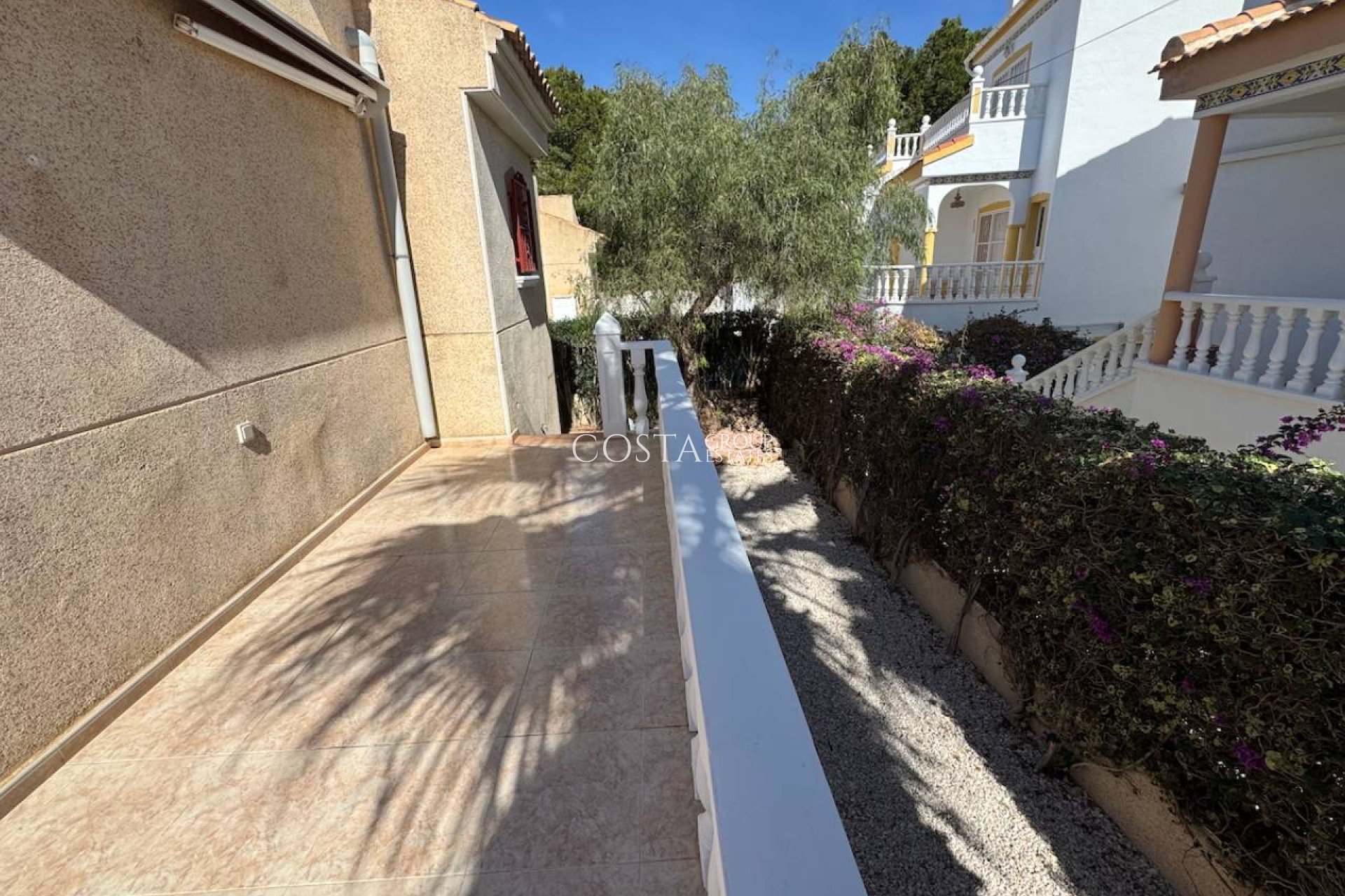 Herverkoop - Villa -
Algorfa - Montemar