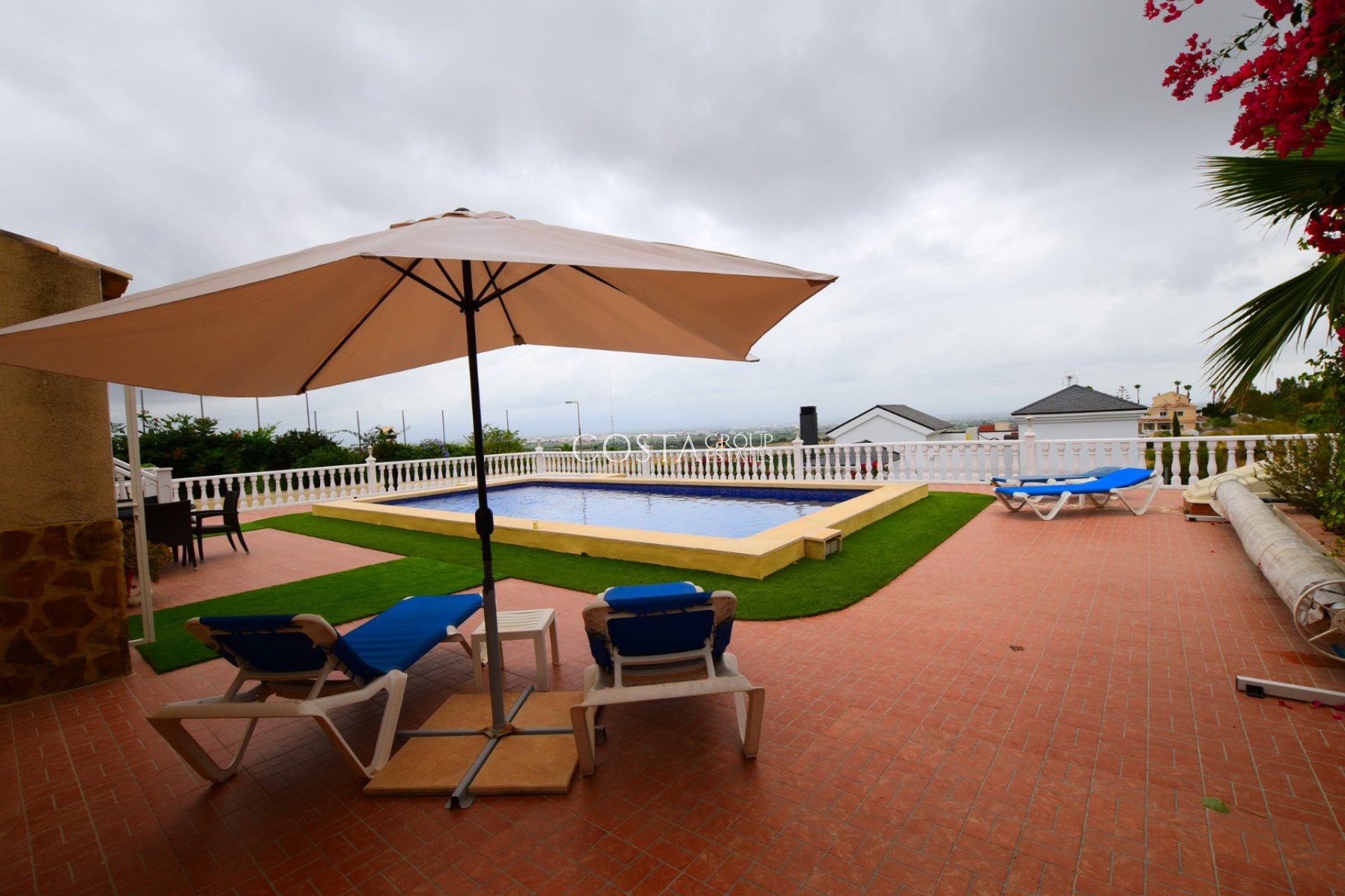 Herverkoop - Villa -
Algorfa - Montemar