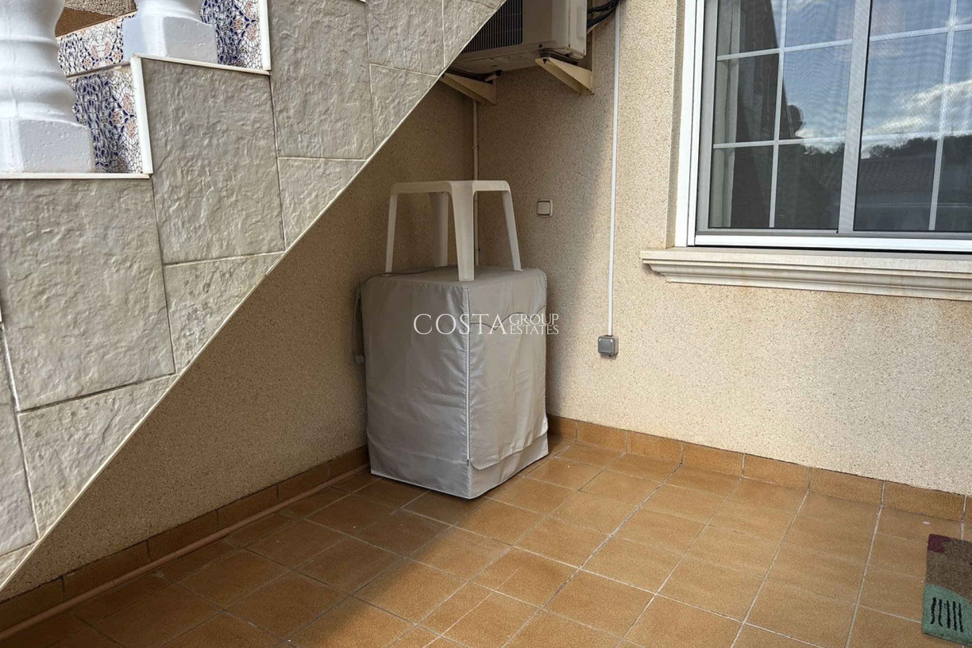 Herverkoop - Villa -
Alicante - Alicante Centro