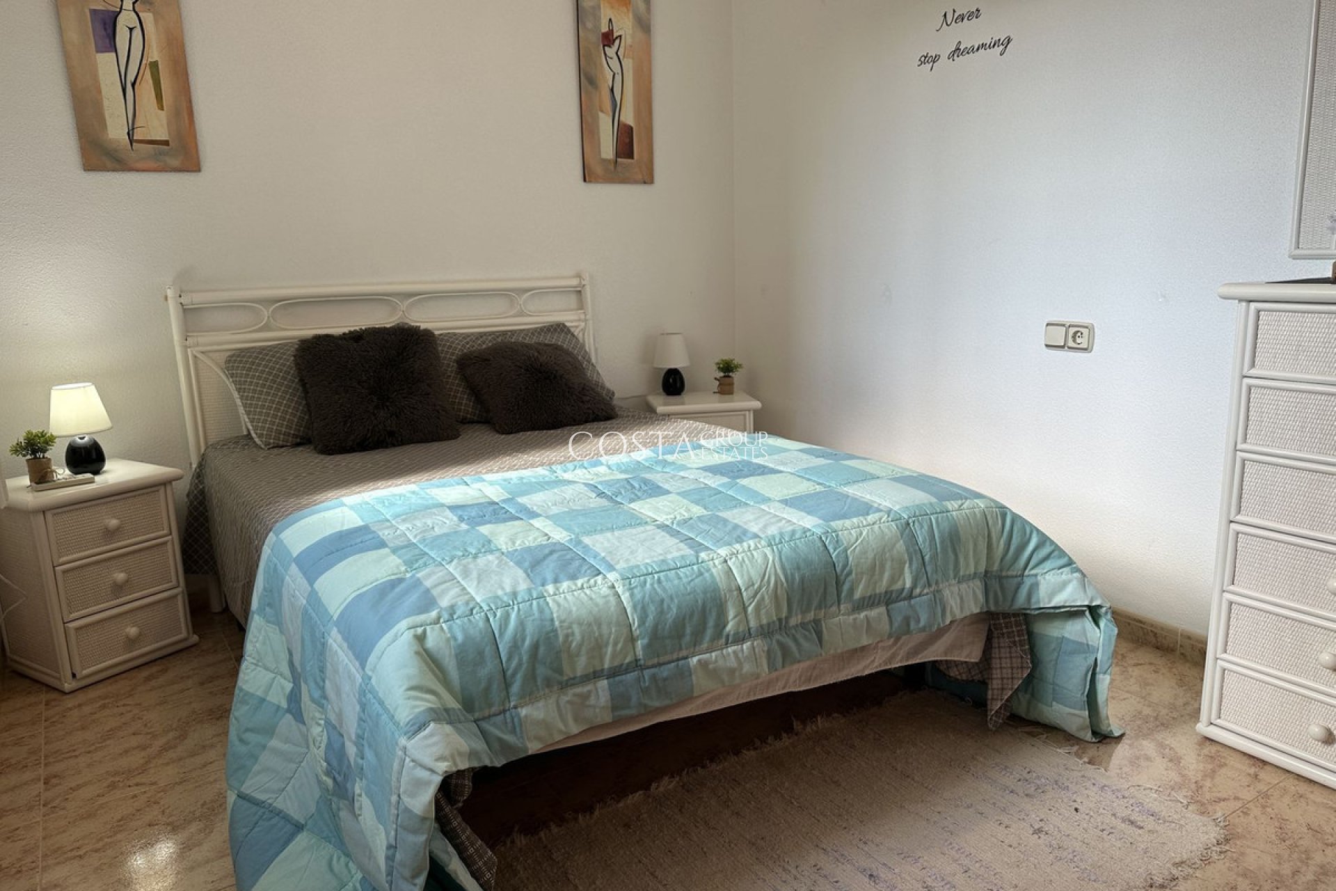 Herverkoop - Villa -
Alicante - Alicante Centro