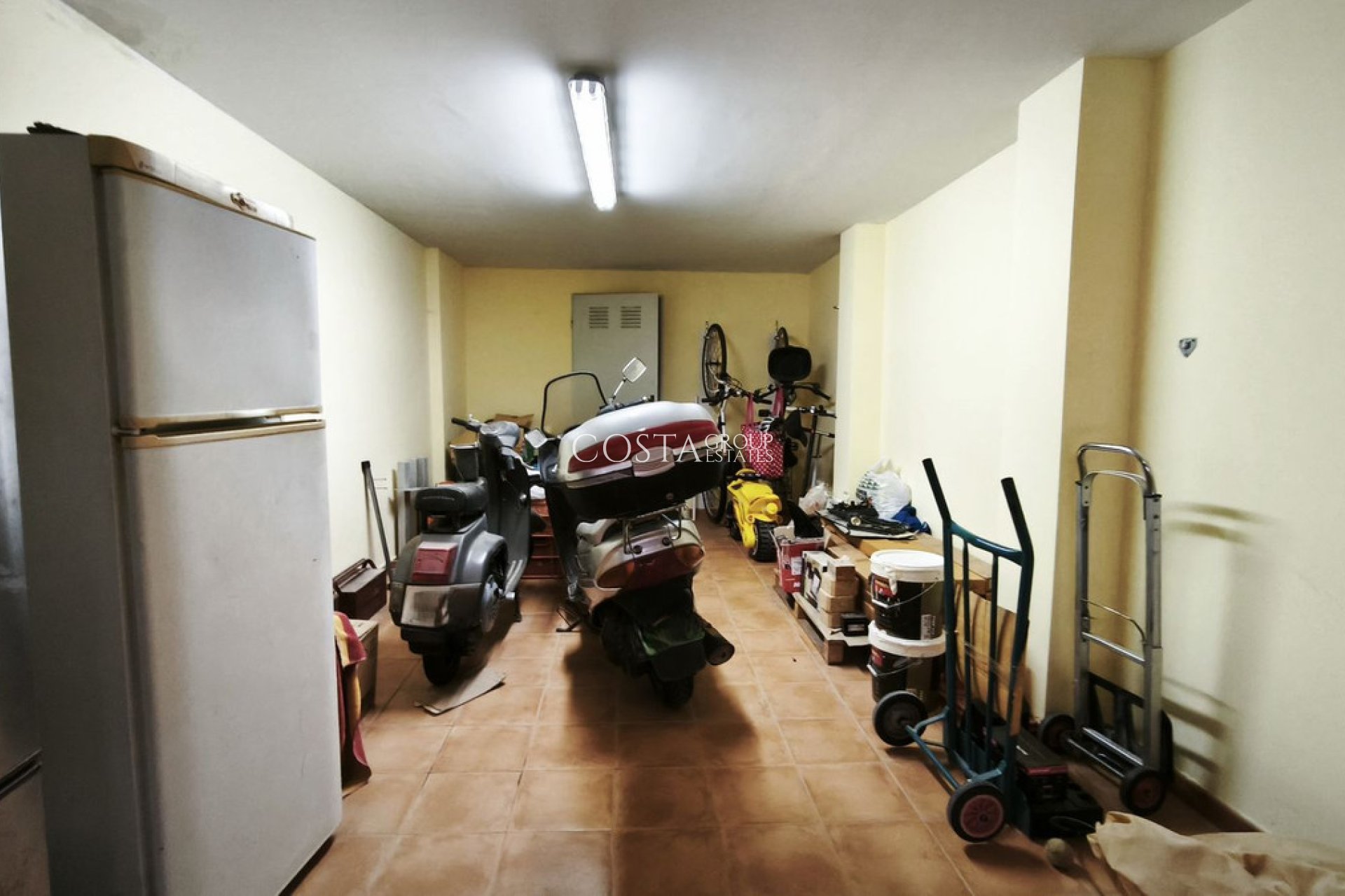 Herverkoop - Villa -
Alicante - Alicante Centro