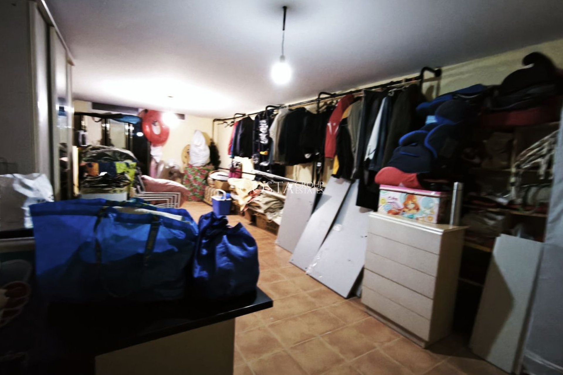 Herverkoop - Villa -
Alicante - Alicante Centro