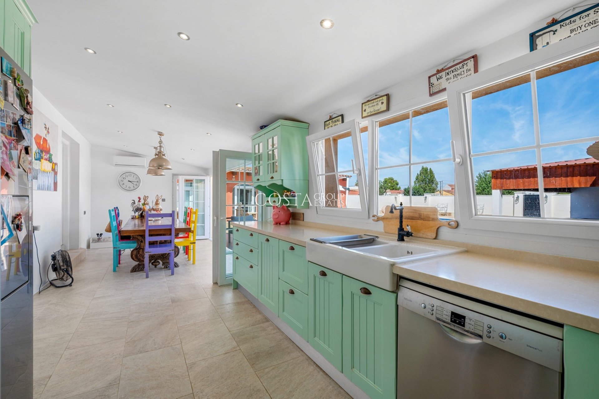 Herverkoop - Villa -
Almoradí - Almoradi Centro