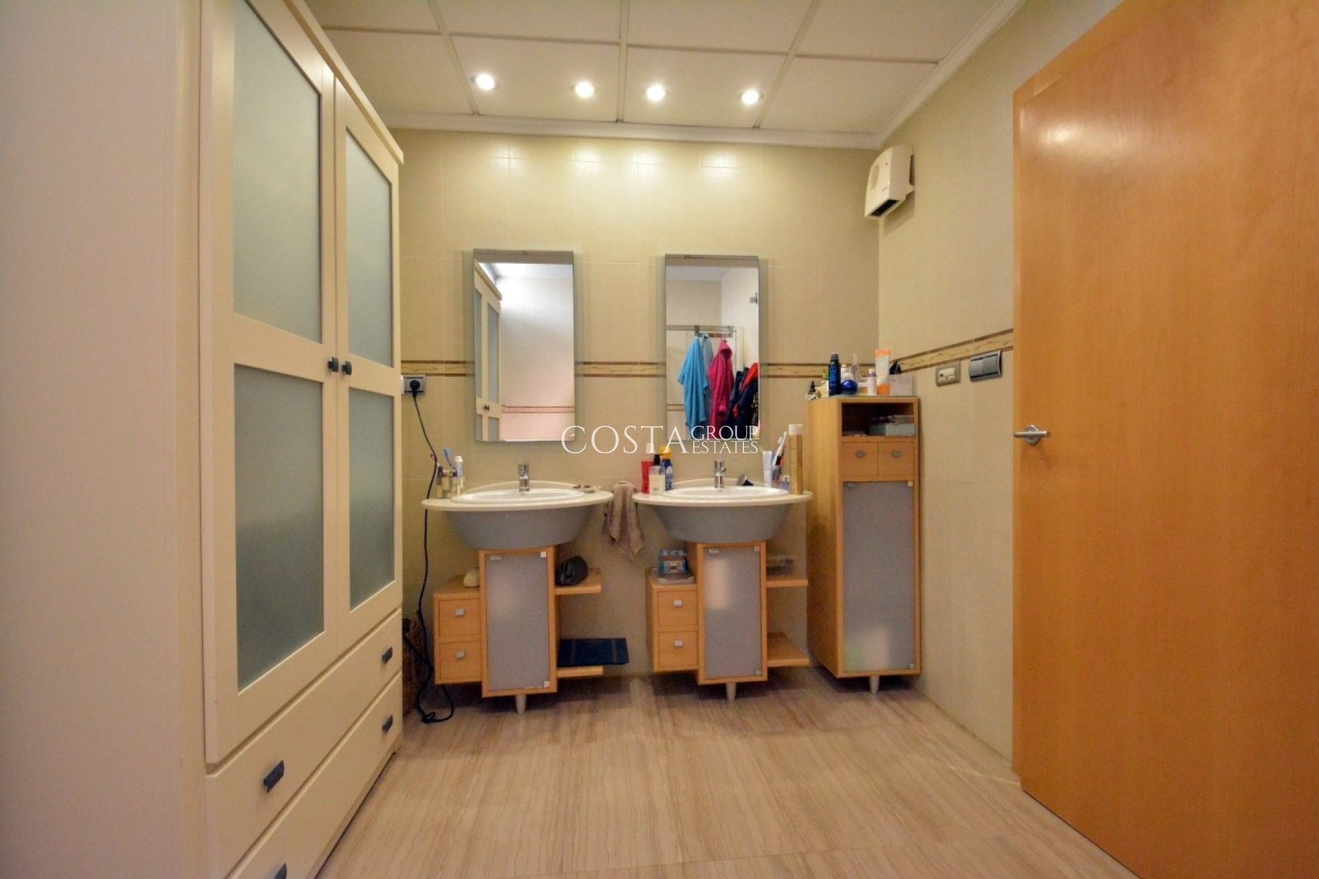 Herverkoop - Villa -
Almoradí - Almoradi Centro