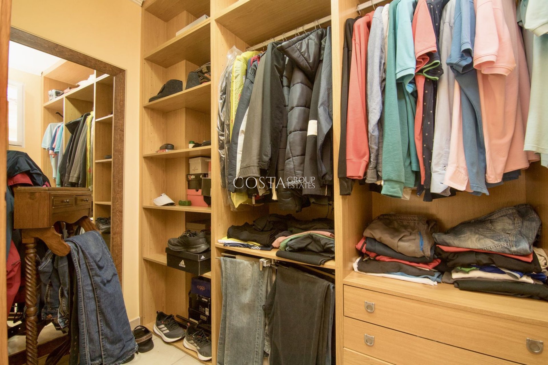 Herverkoop - Villa -
Almoradí - Almoradi Centro