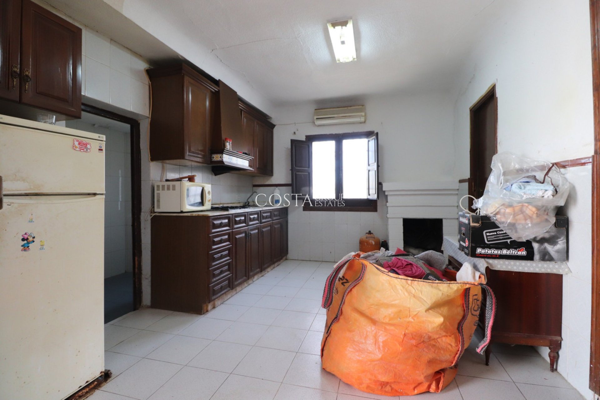 Herverkoop - Villa -
Almoradí - Heredades