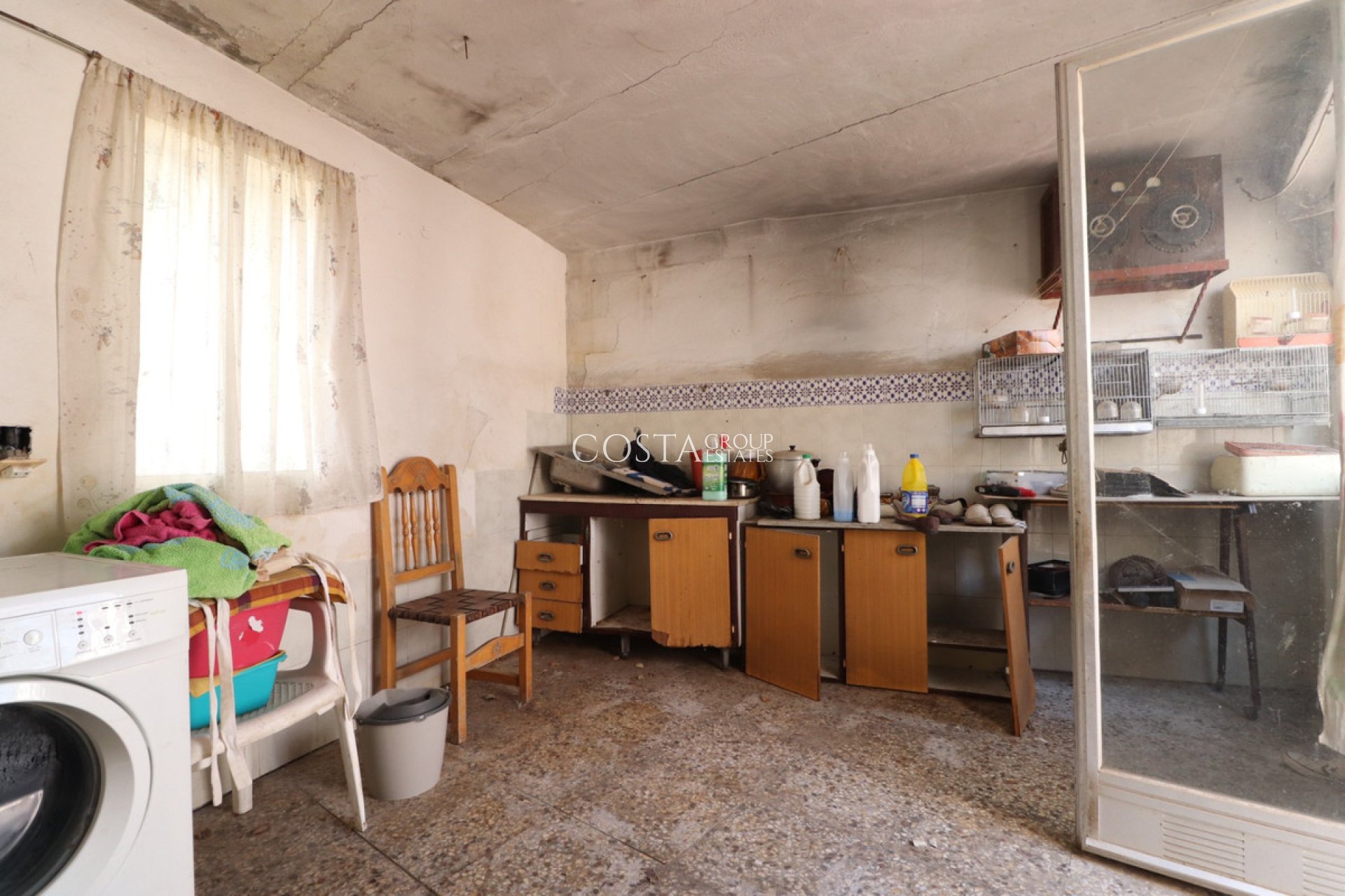 Herverkoop - Villa -
Almoradí - Heredades