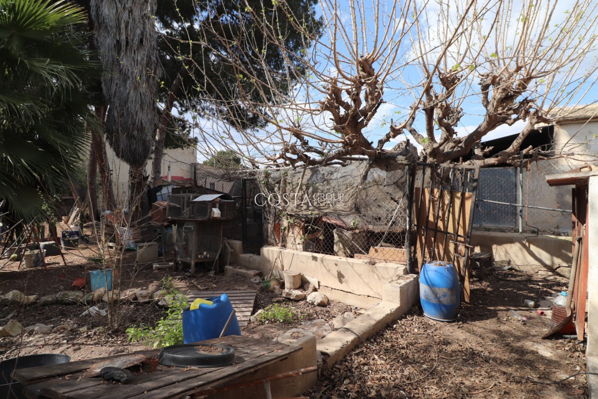 Herverkoop - Villa -
Almoradí - Heredades