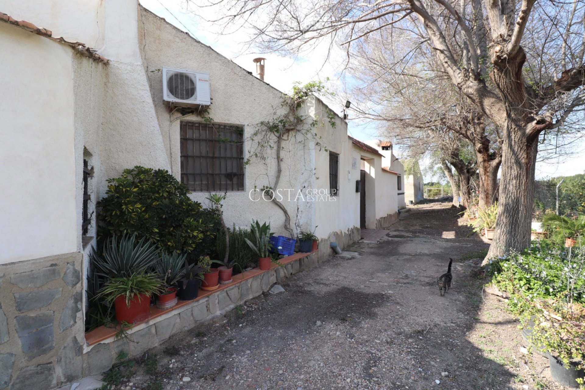 Herverkoop - Villa -
Almoradí - Heredades