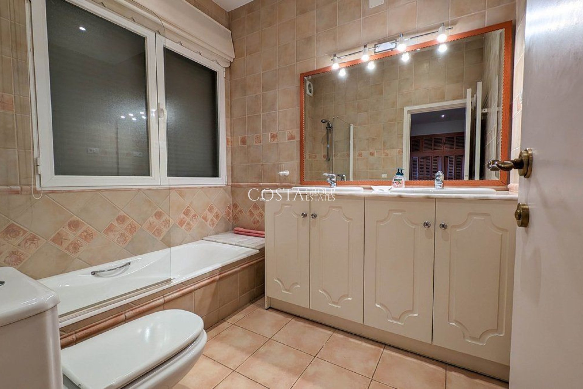 Herverkoop - Villa -
Altea - Altea Centro