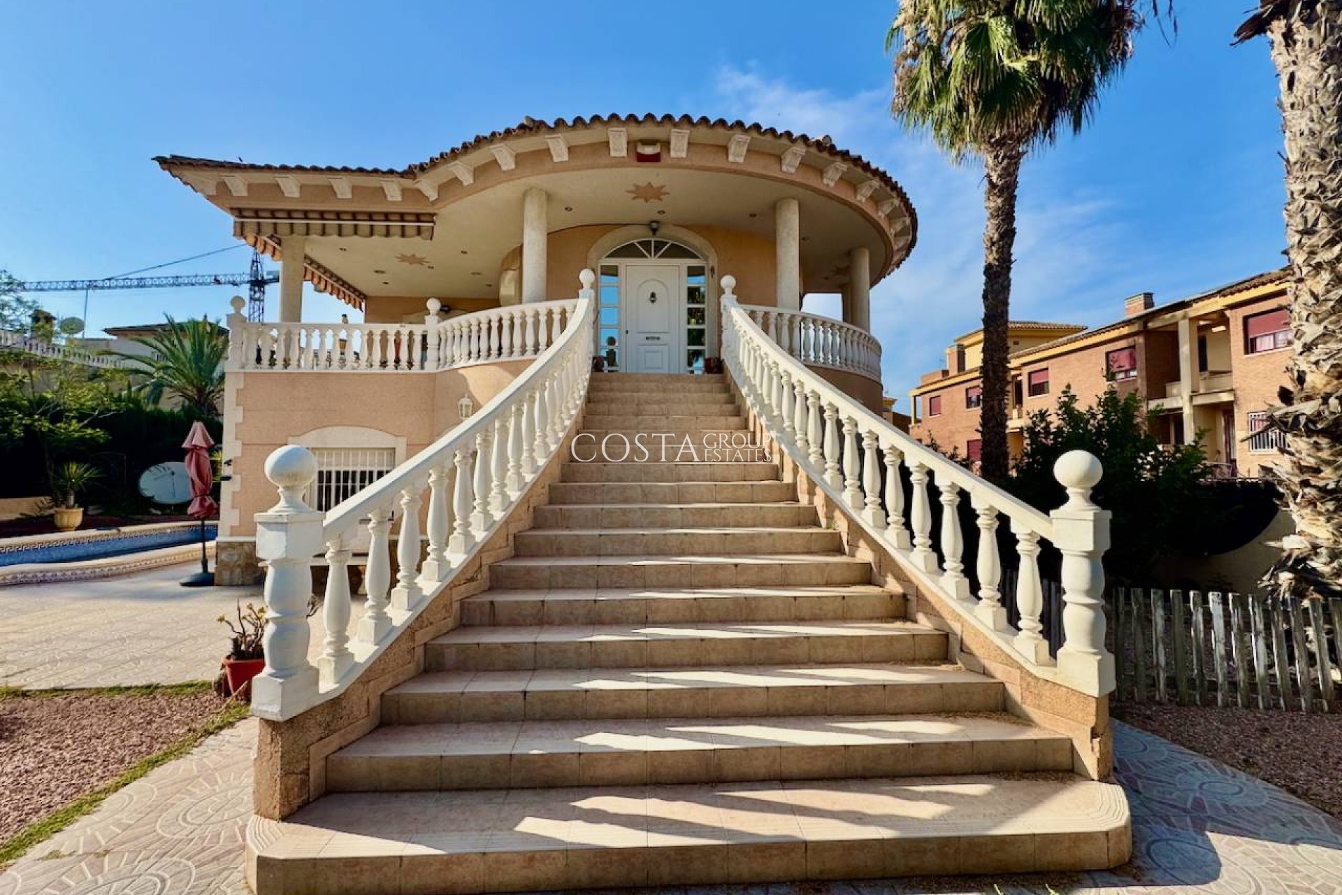 Herverkoop - Villa -
Benferri