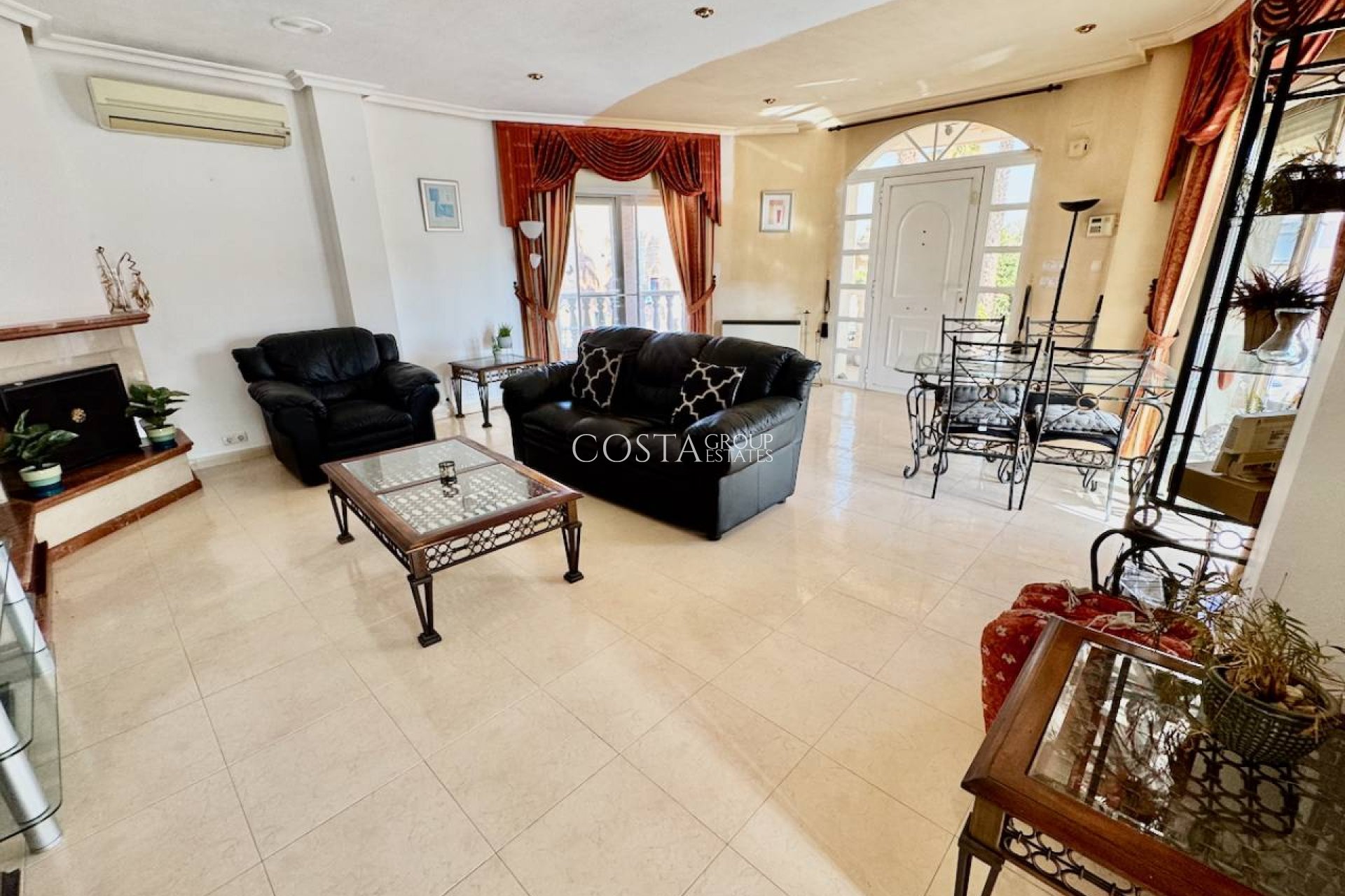 Herverkoop - Villa -
Benferri