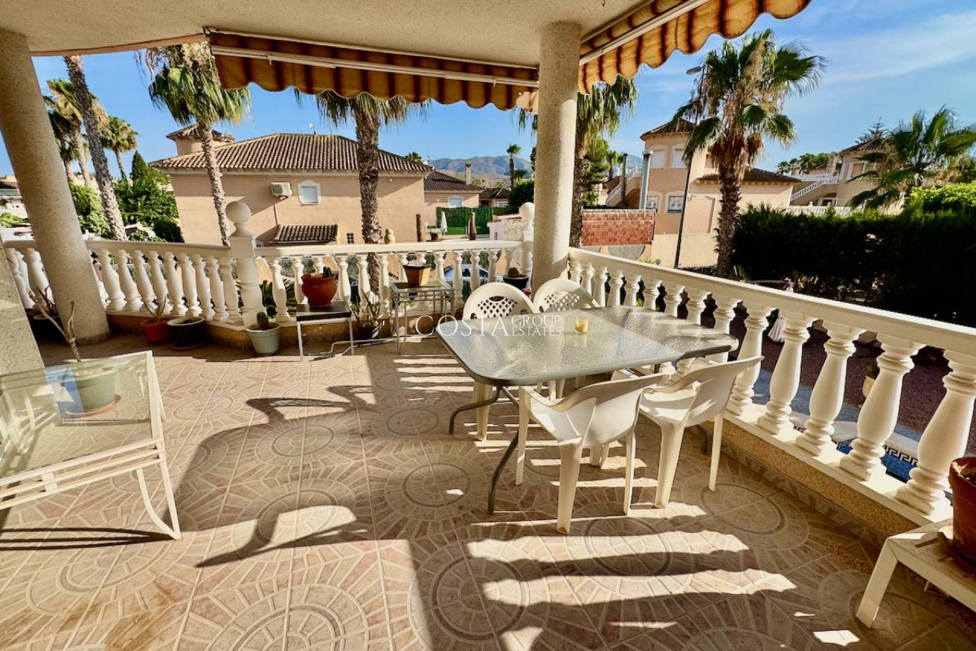 Herverkoop - Villa -
Benferri