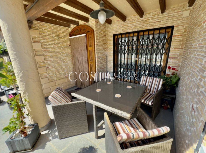 Herverkoop - Villa -
Benijofar